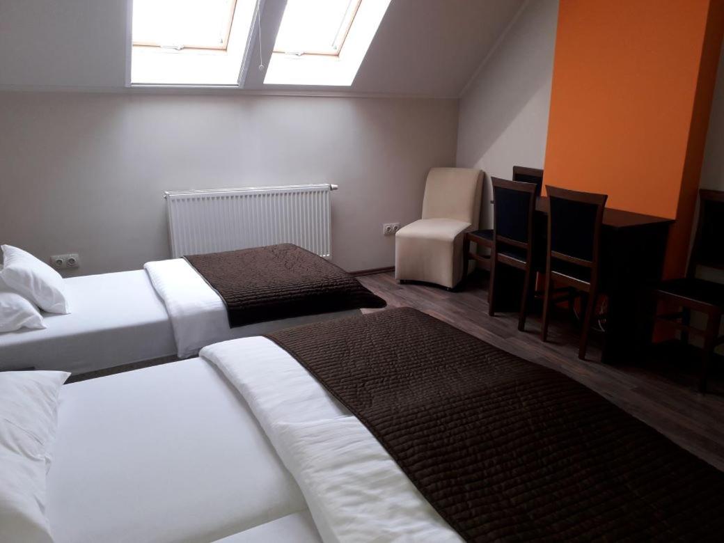 Triple Room with Balcony photo 3
