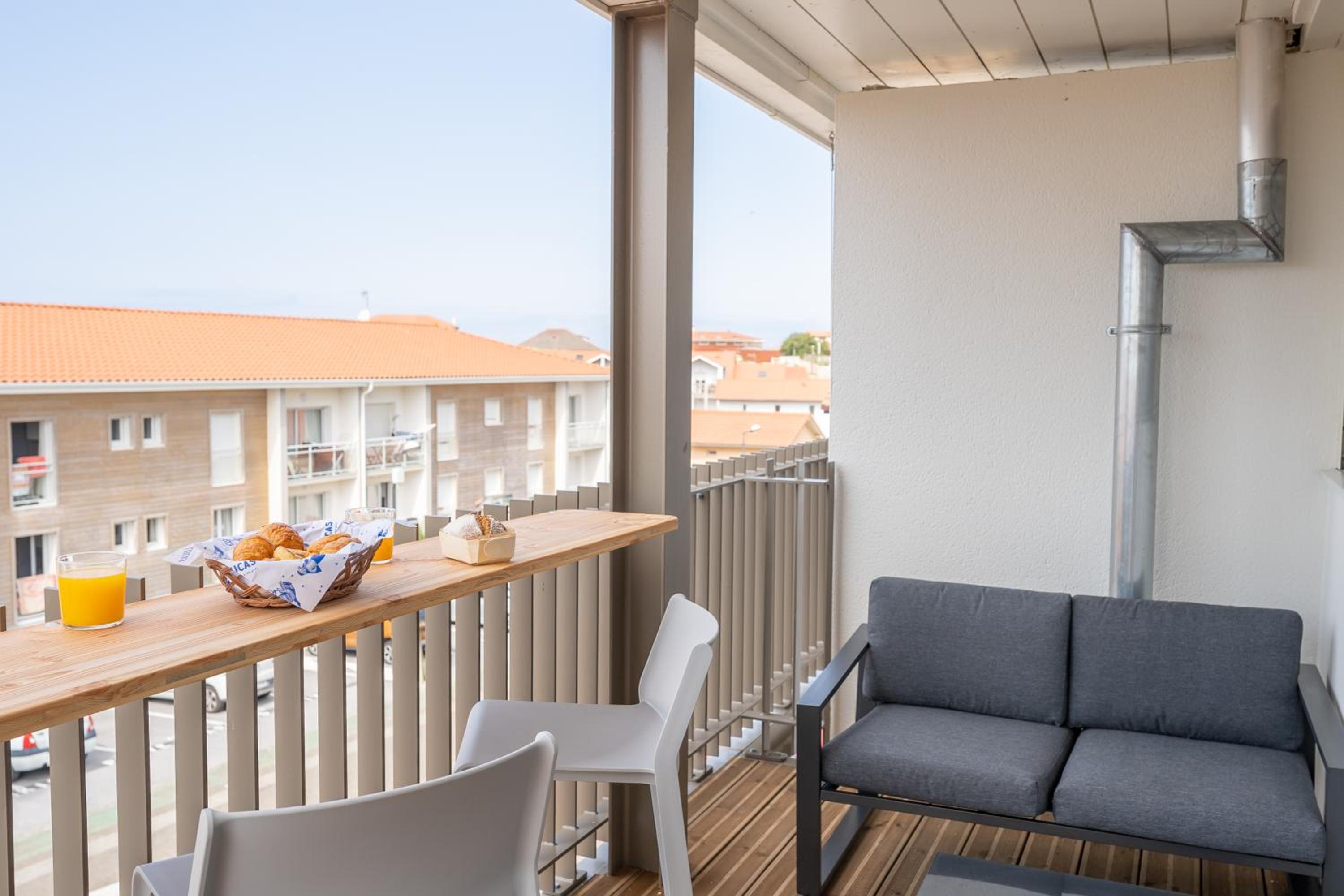 Superior Apartment - Photo 17