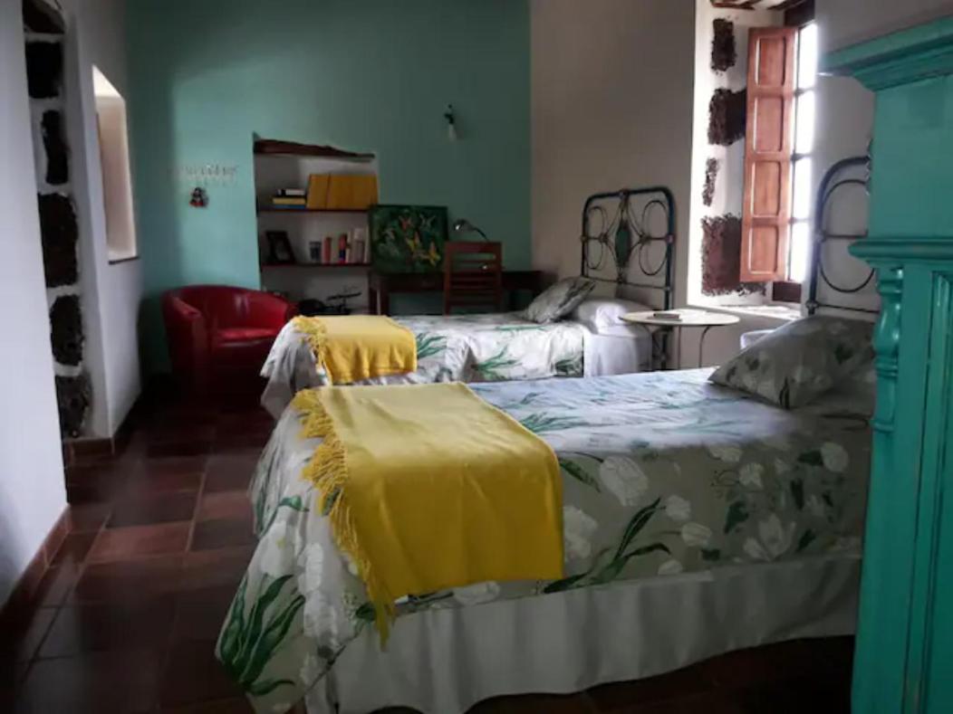 Two-Bedroom House photo 2