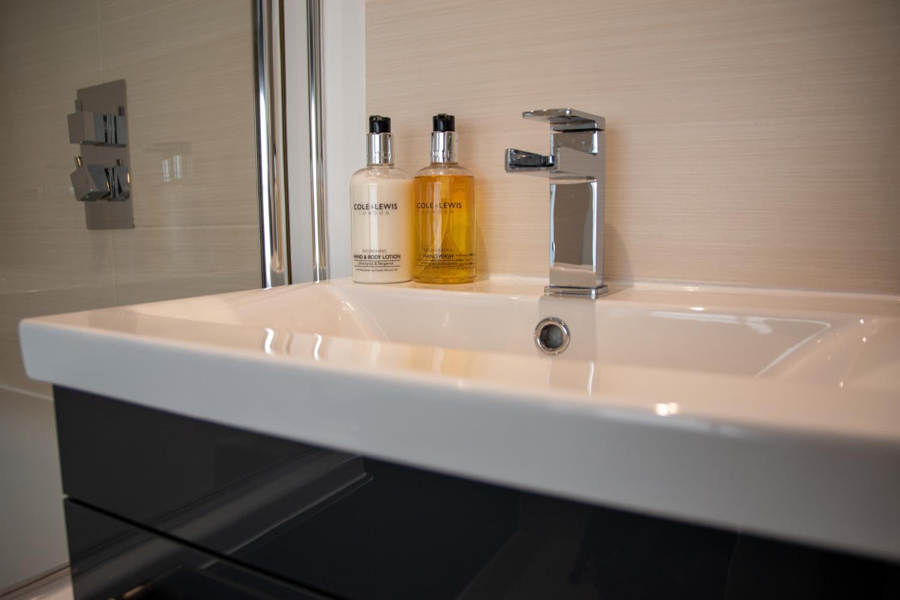 Superior Double Room - Photo 6