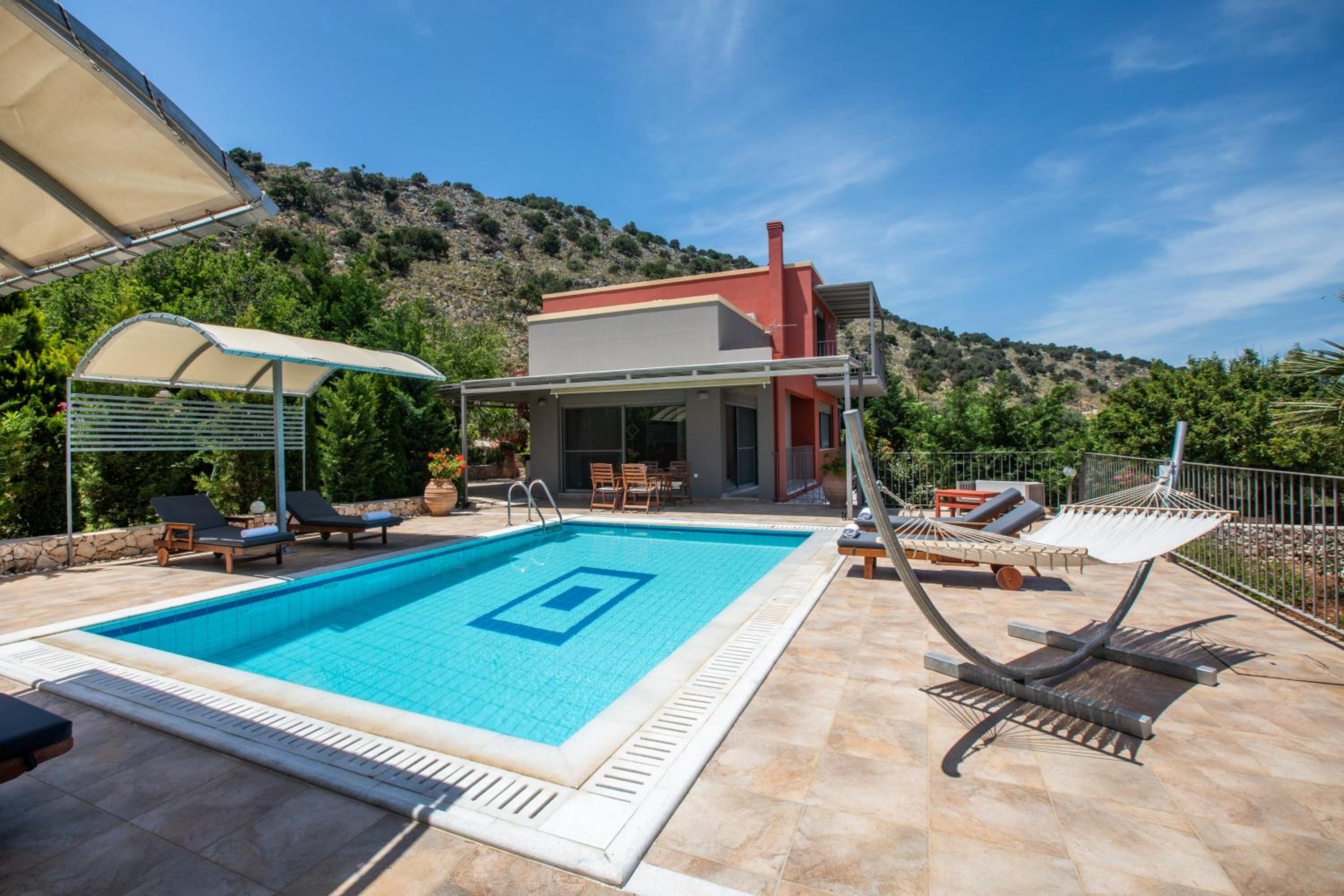 Three-Bedroom Villa - Photo 33