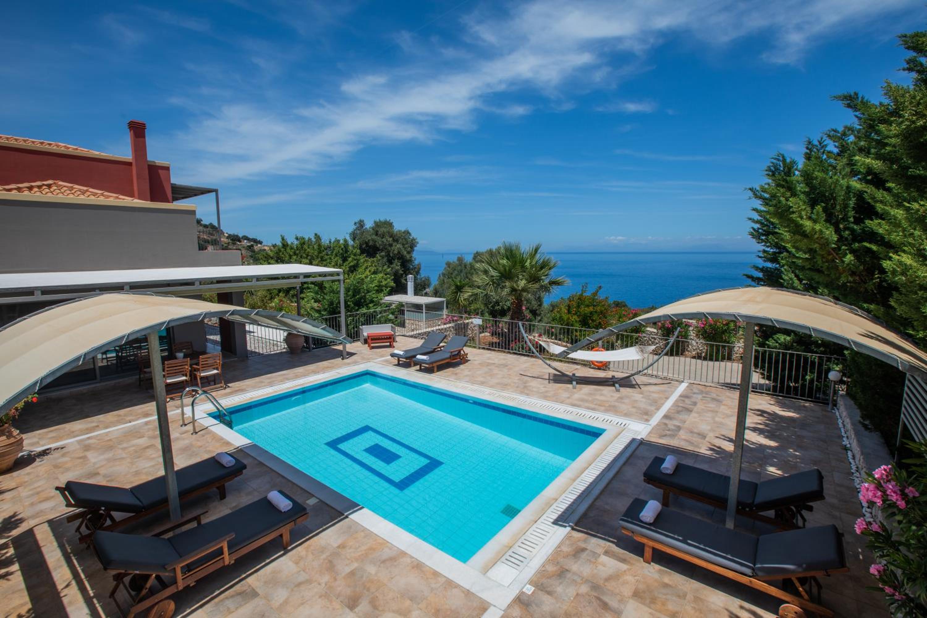 Three-Bedroom Villa - Photo 10