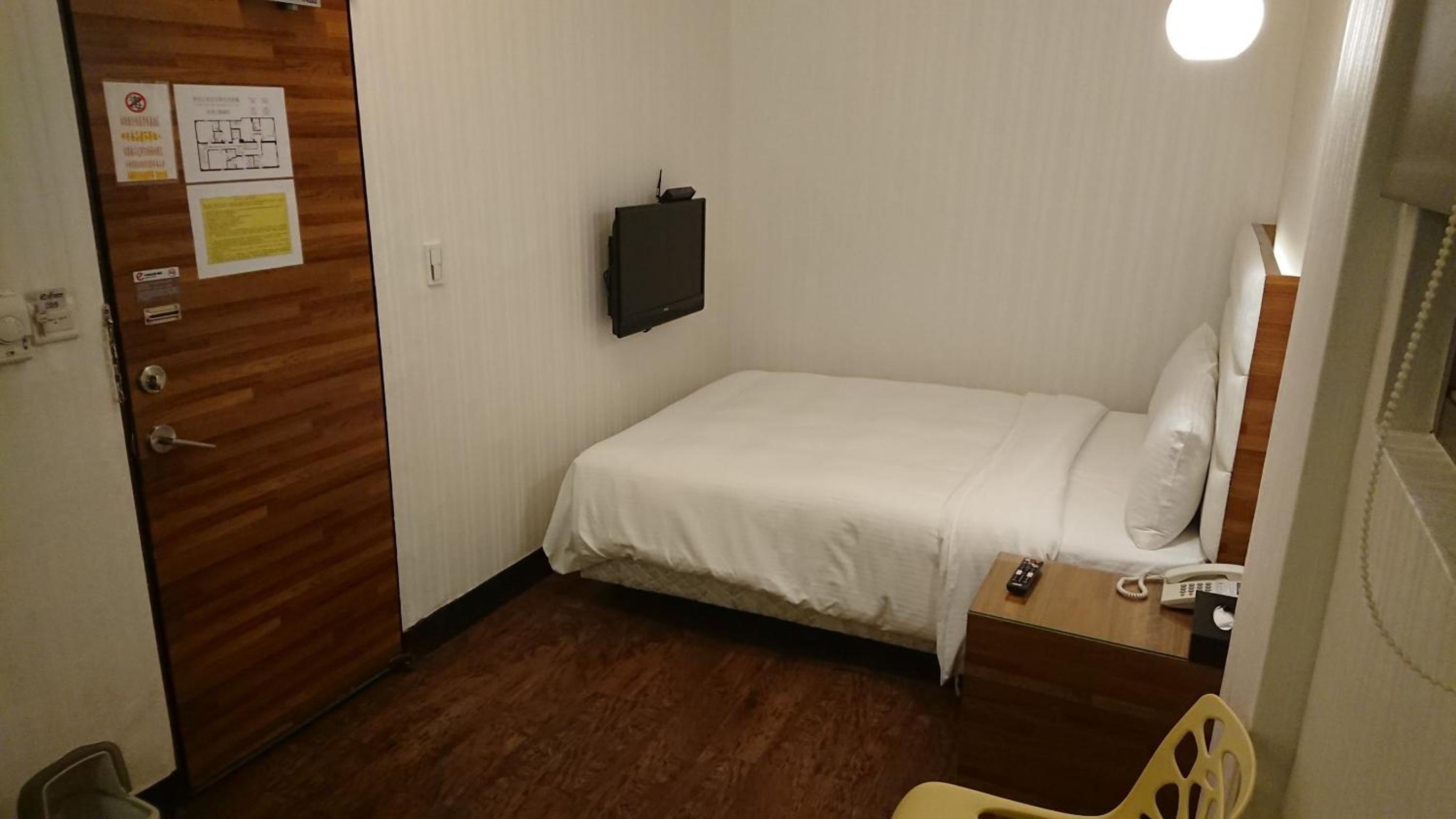 Small Double Room photo 2
