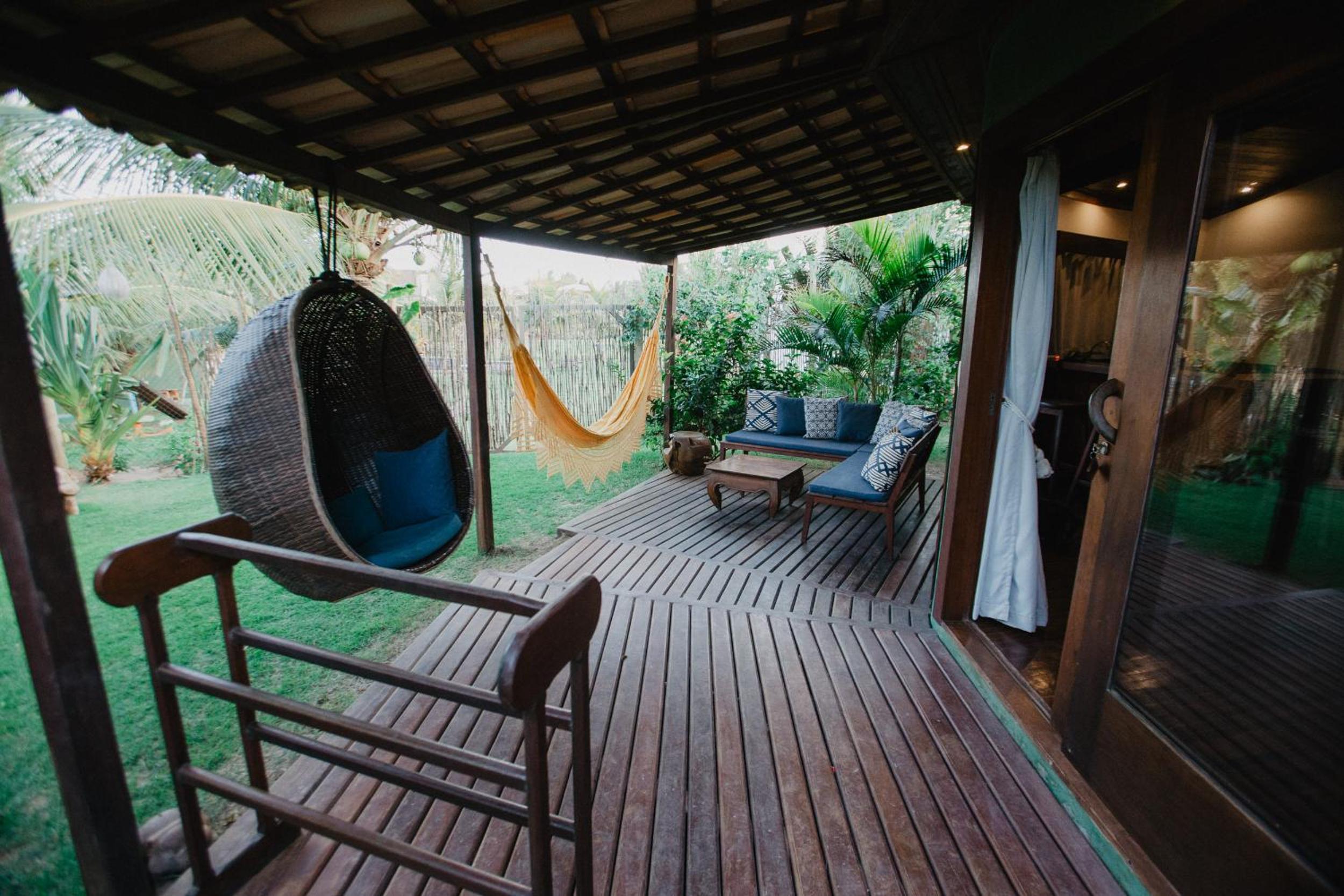 Deluxe Bungalow with Garden View photo 3
