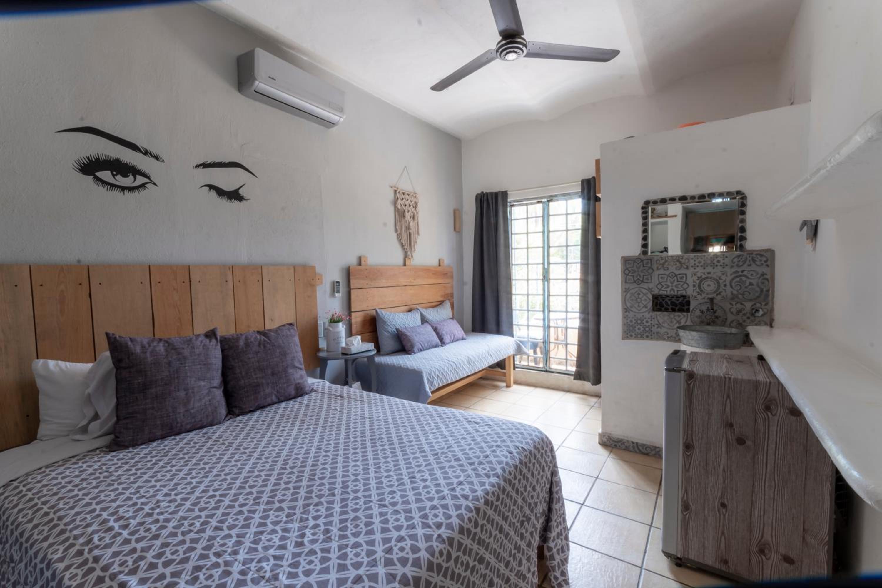 Deluxe Double Room with Balcony - Photo 1
