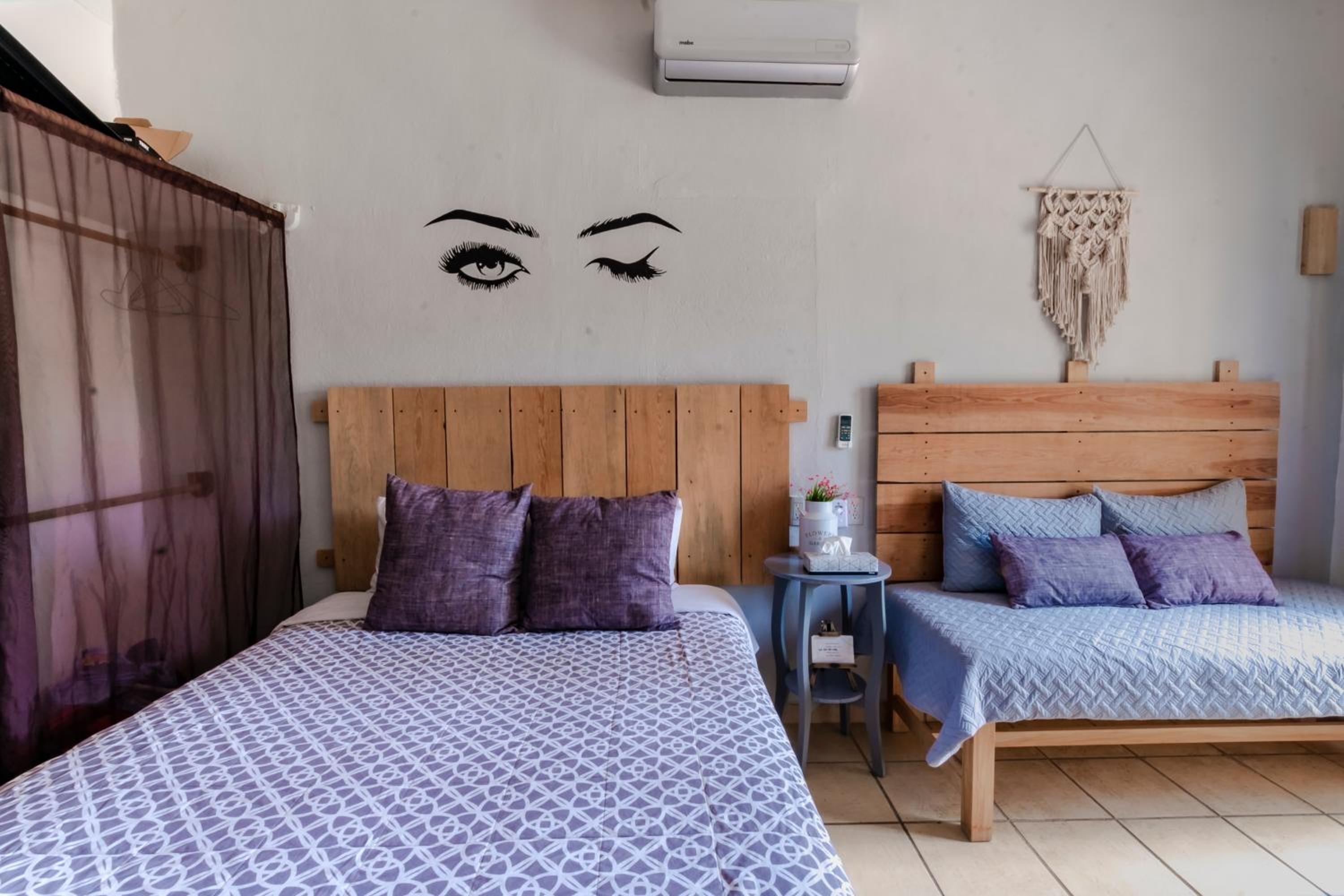 Deluxe Double Room with Balcony - Photo 3