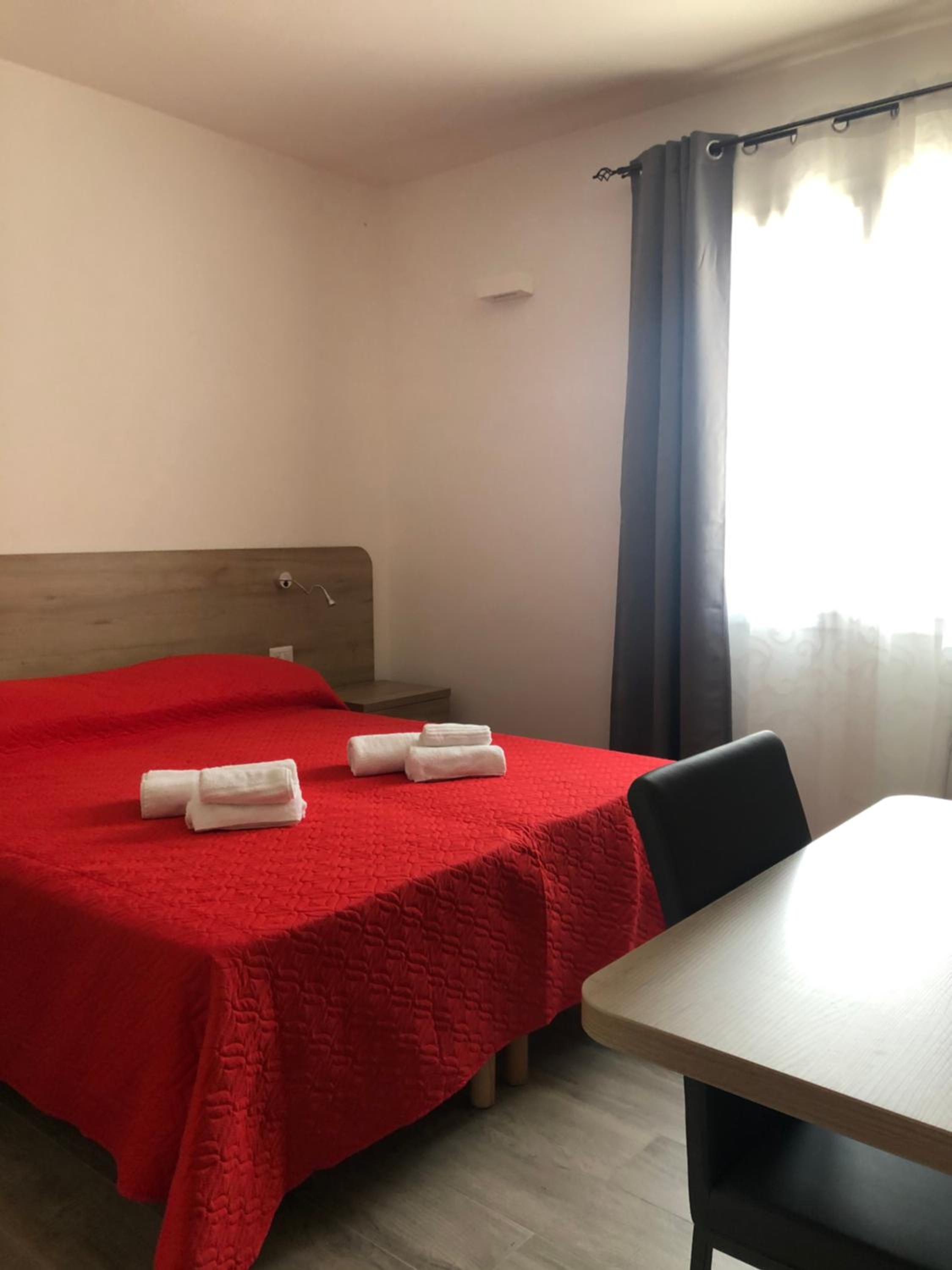 Standard Double Room - Photo 1