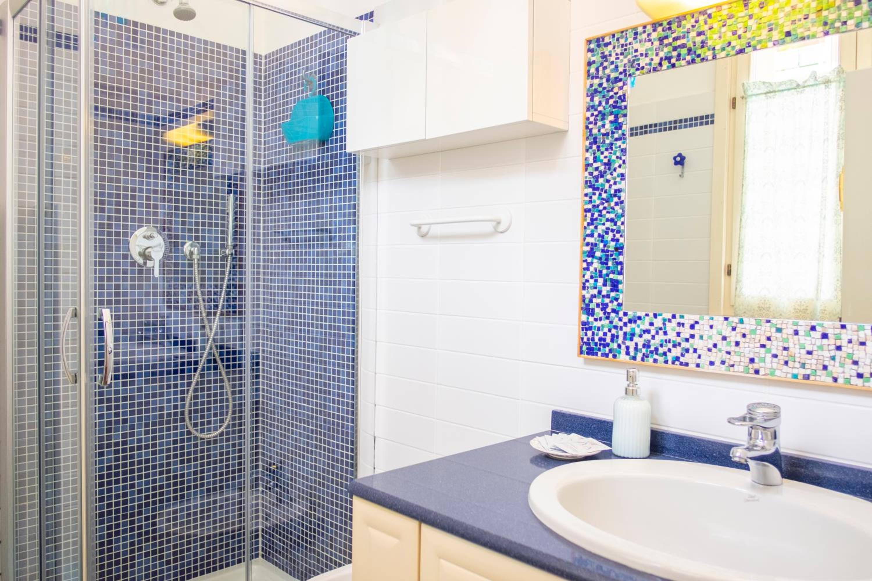 Double Room - Photo 6