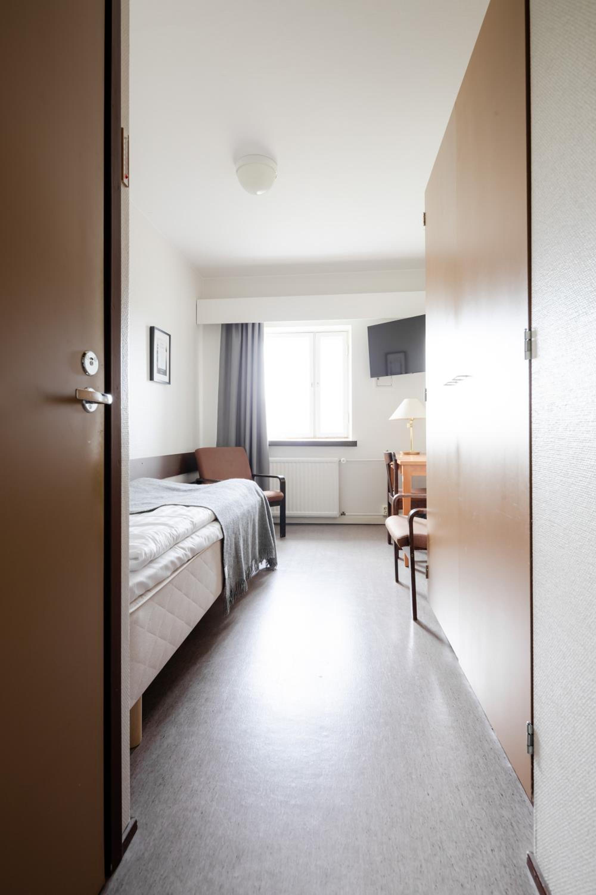 Economy Single Room
