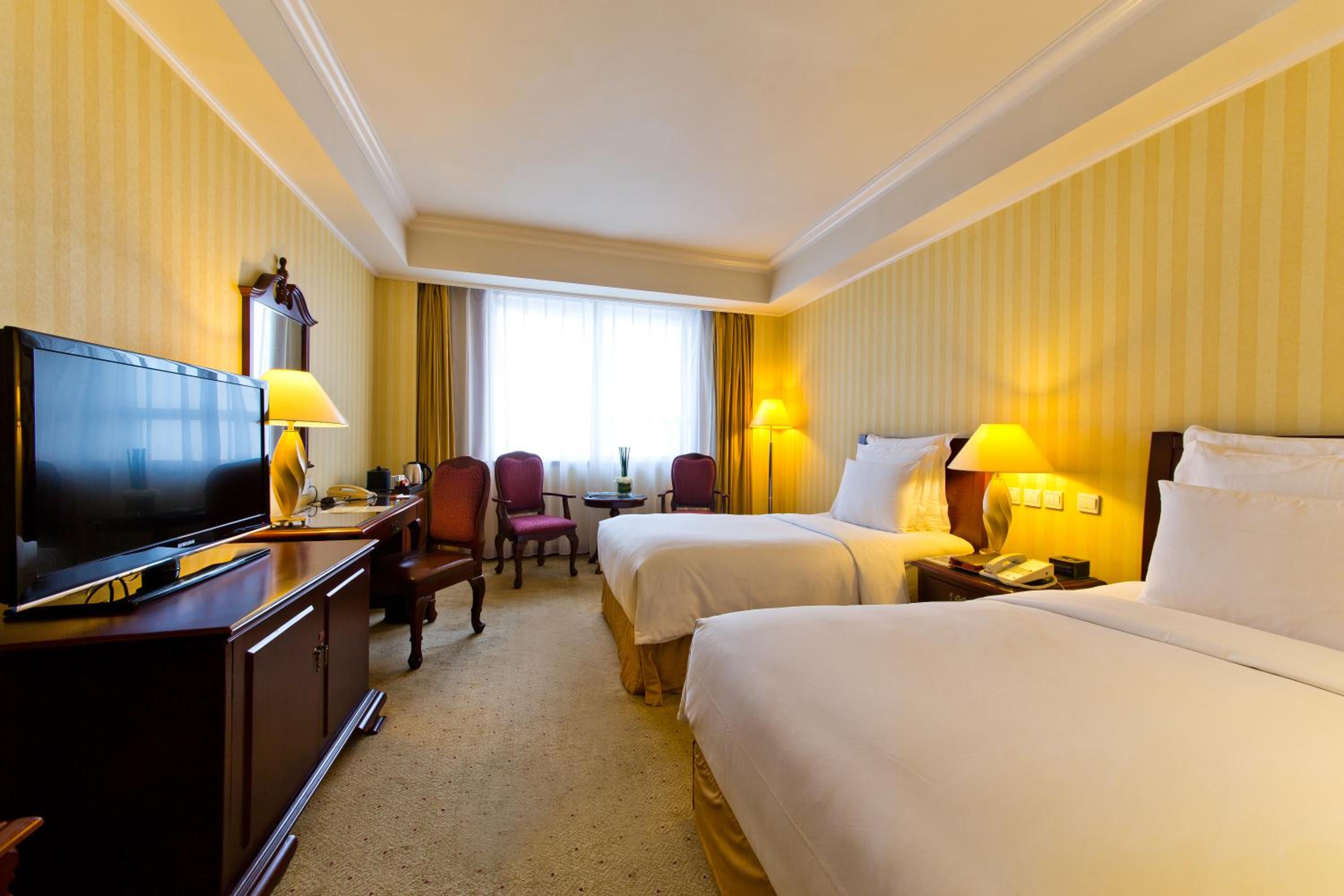 Deluxe Twin Room photo 2