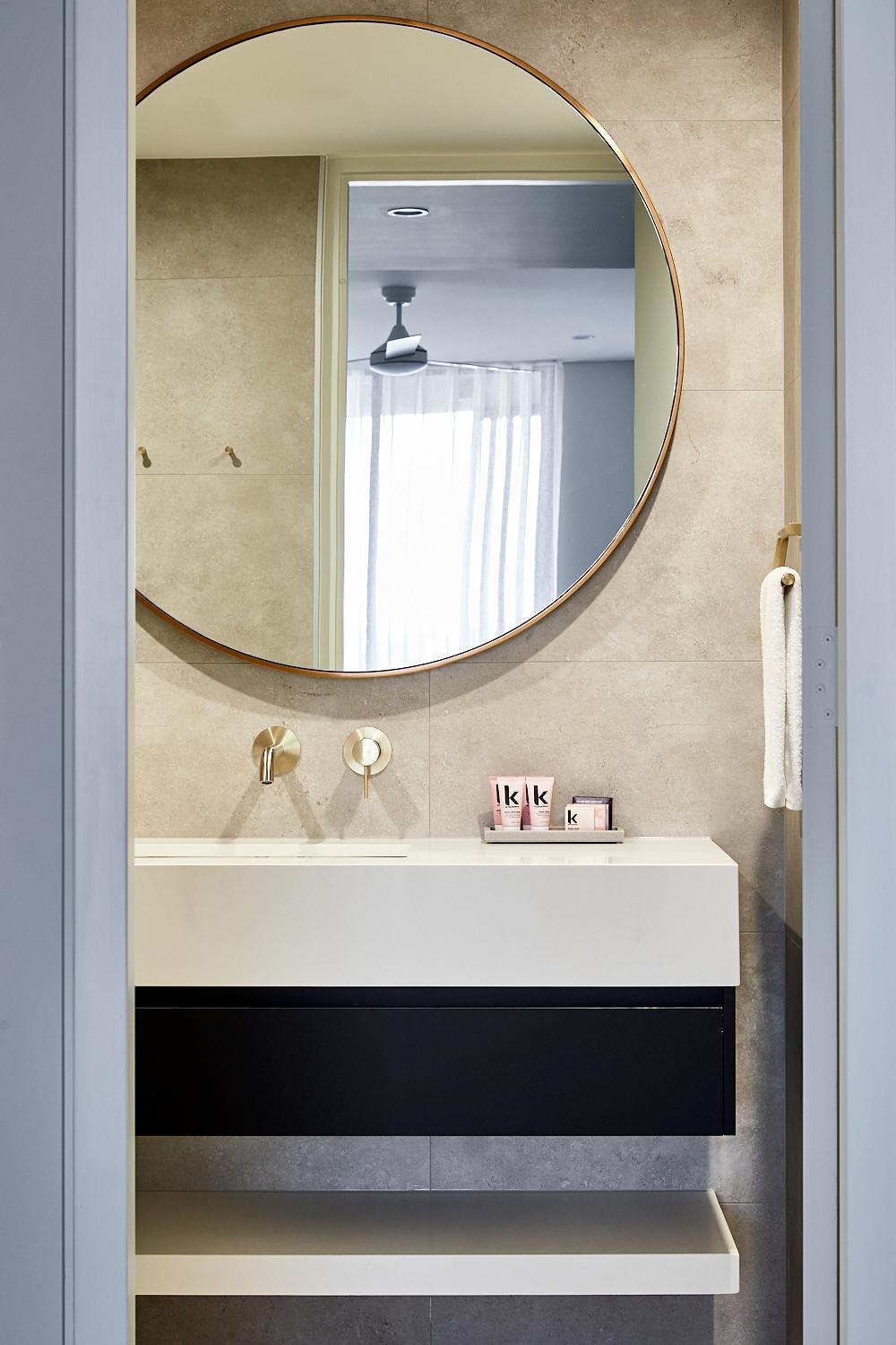 Standard One-Bedroom Suite - Photo 3