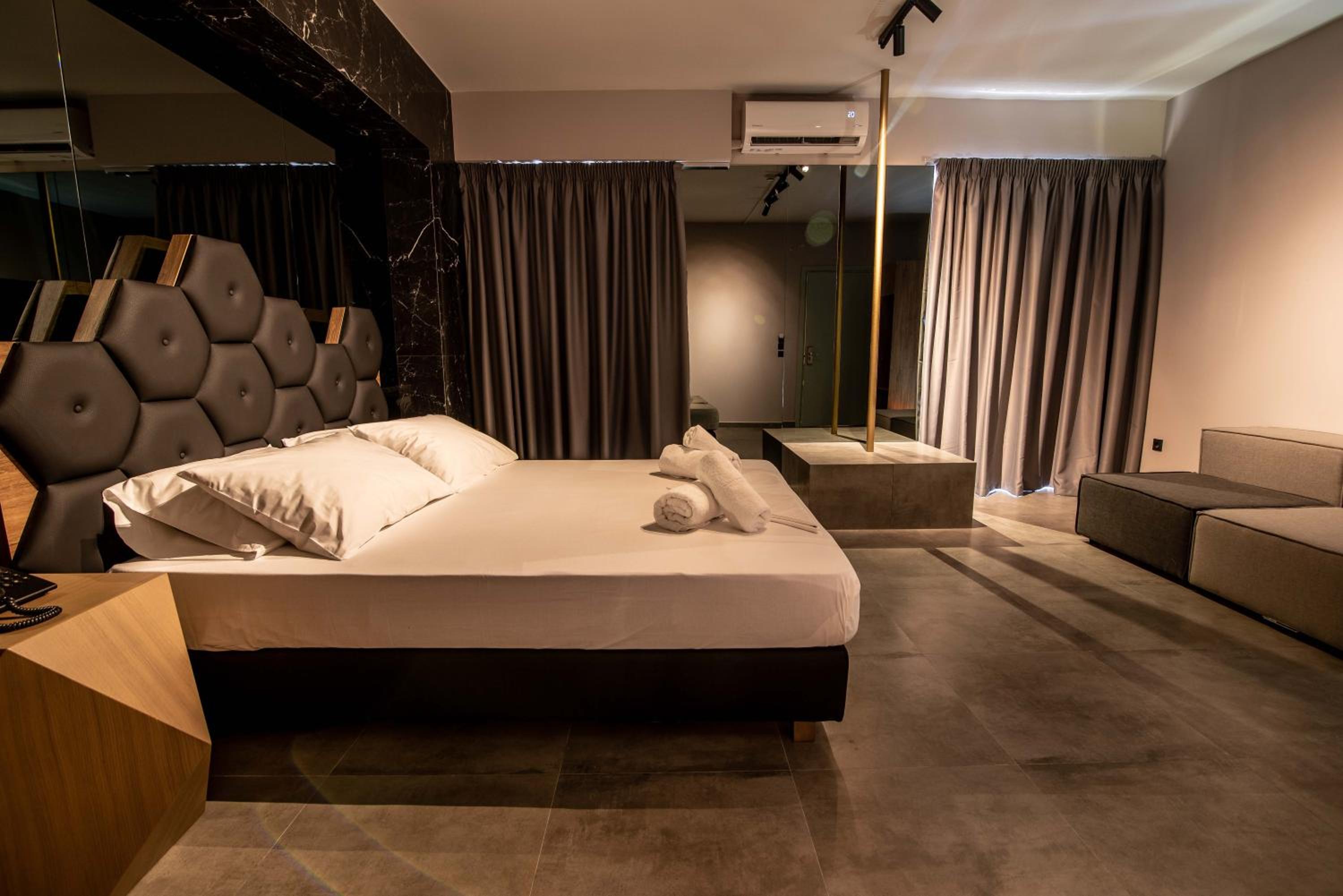 Suite With City View
