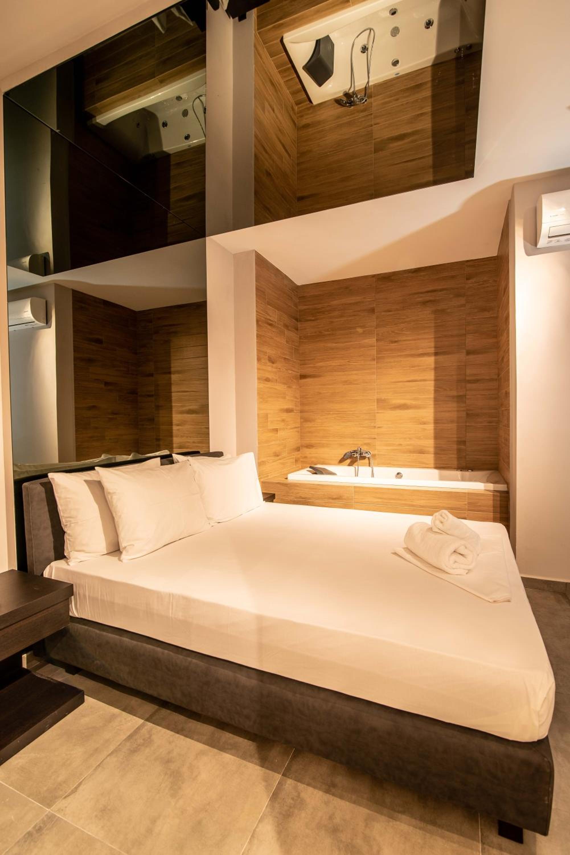 Suite With Spa Bath