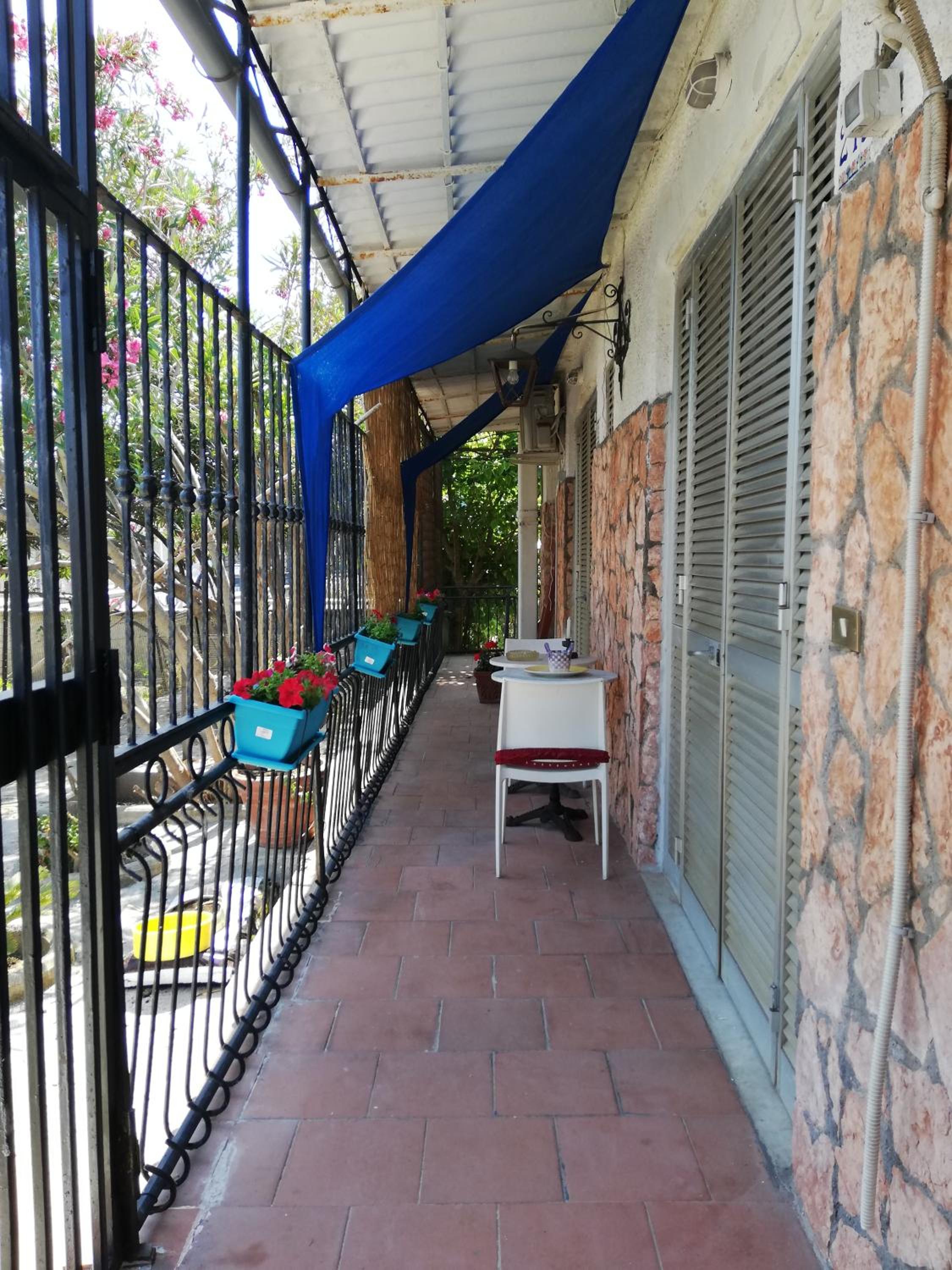Double Room with Terrace - Photo 2