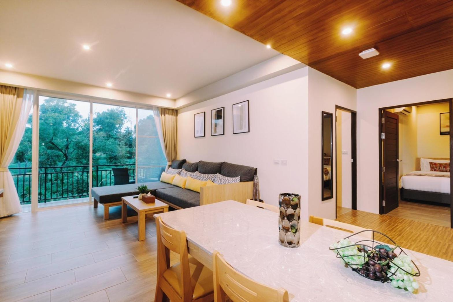 Family Room with Sea View - Photo 3