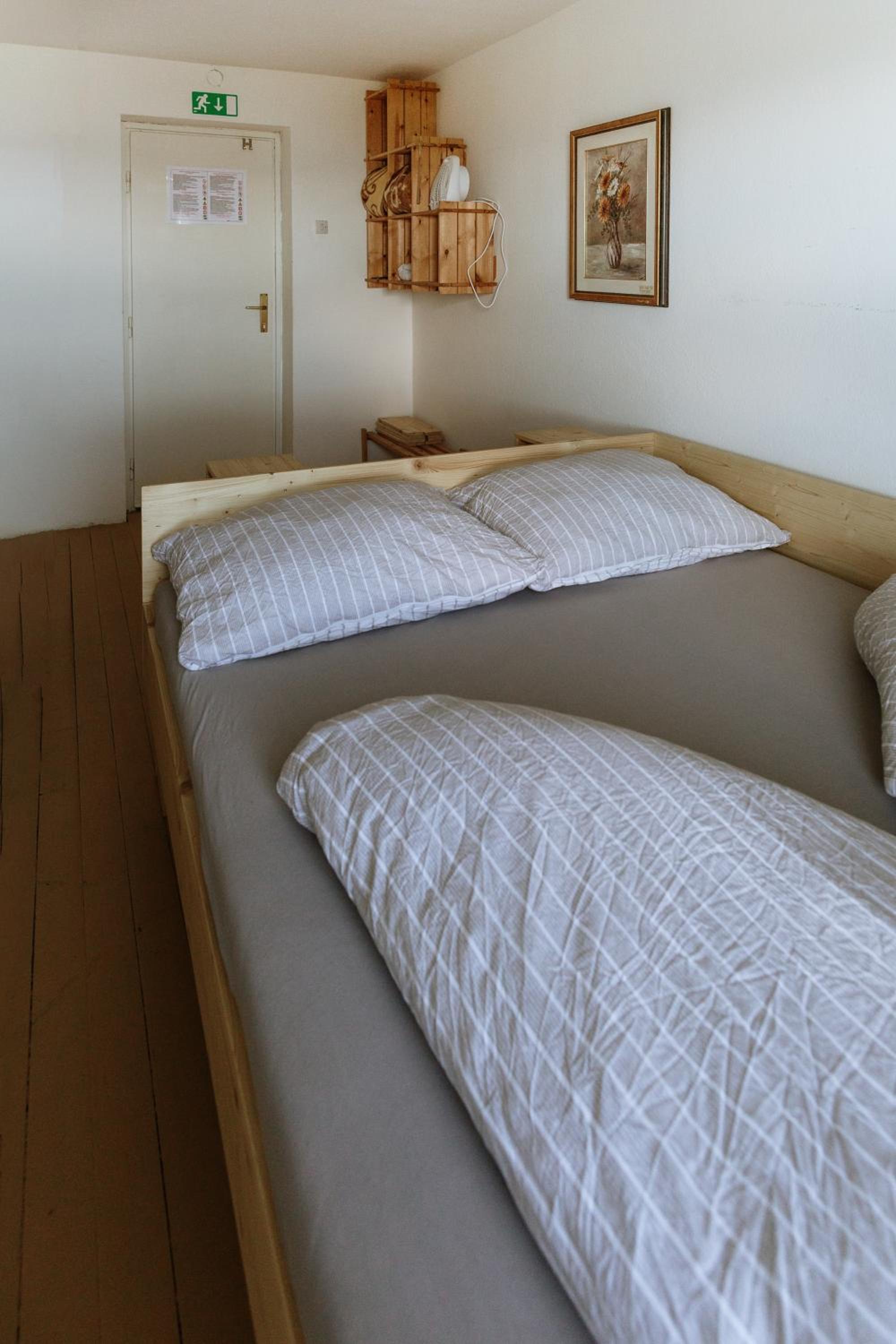 Double or Twin Room with Lake View photo 1