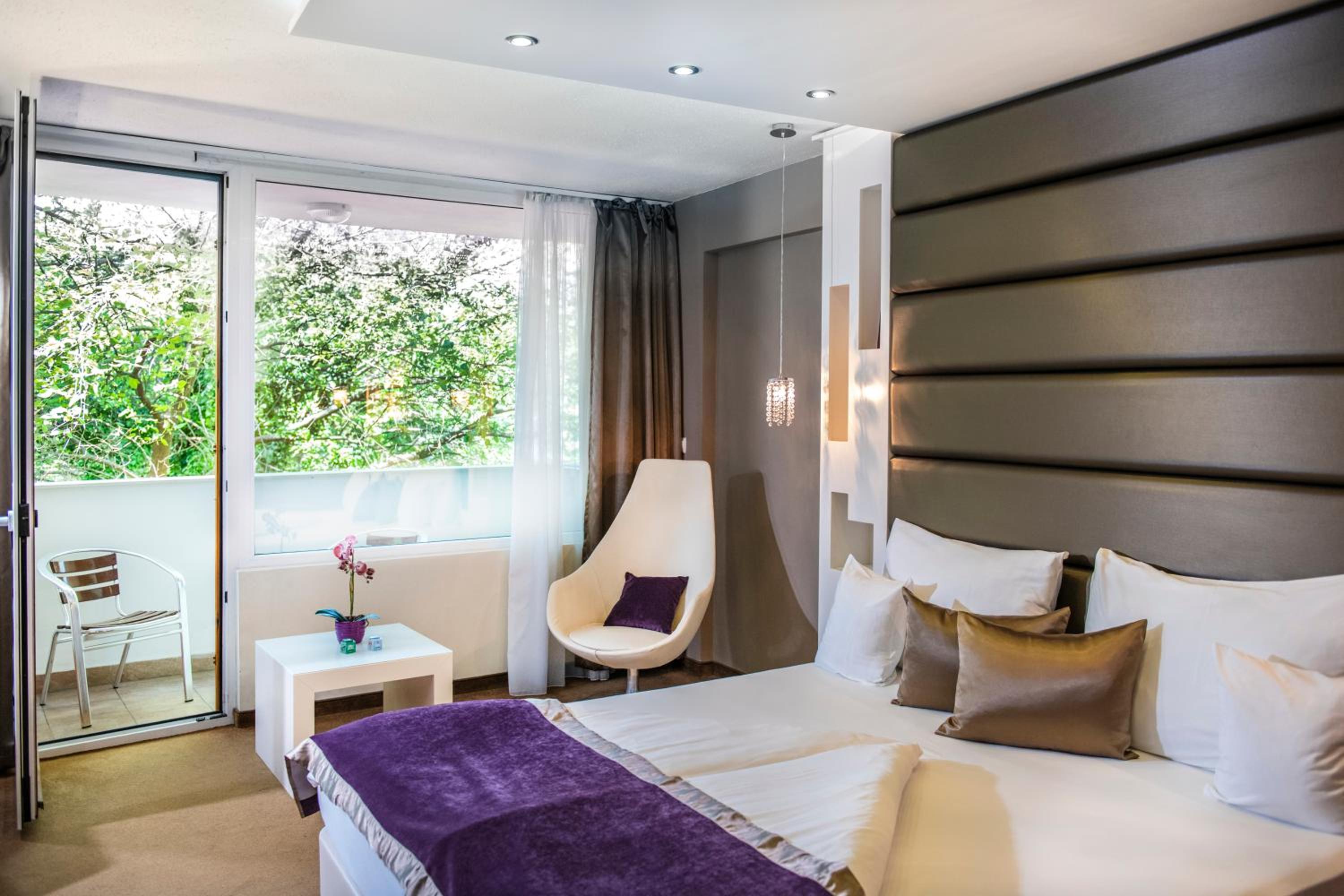 Double Room - Photo 3