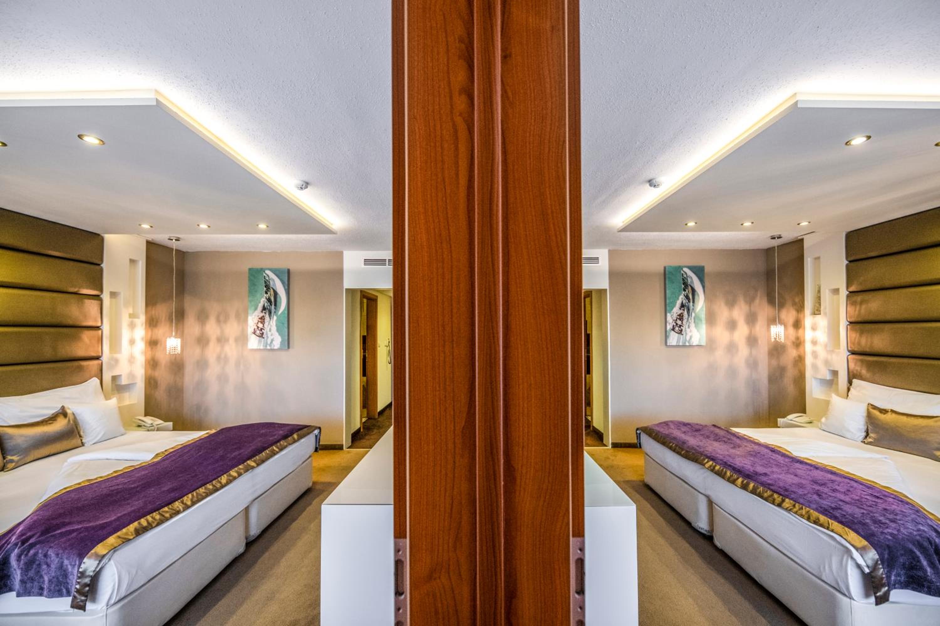Two Connecting Double Rooms - Photo 7