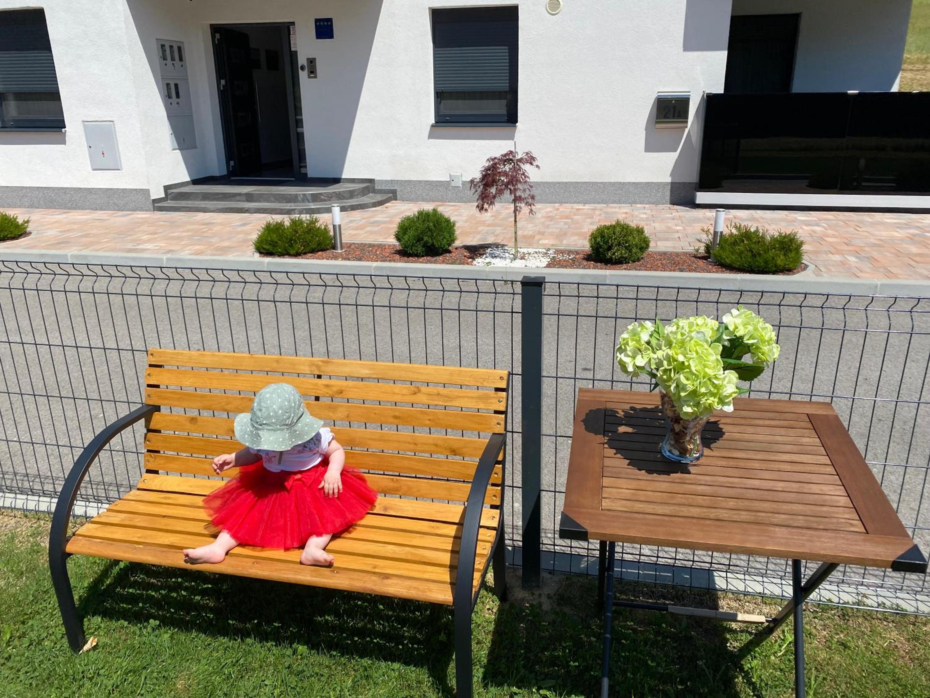 Apartment with Balcony photo 2