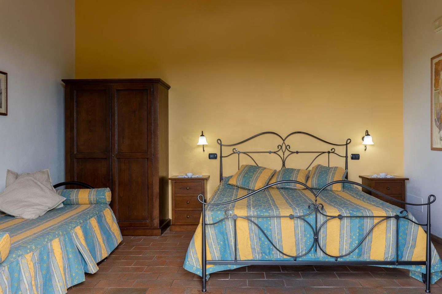 Triple Room