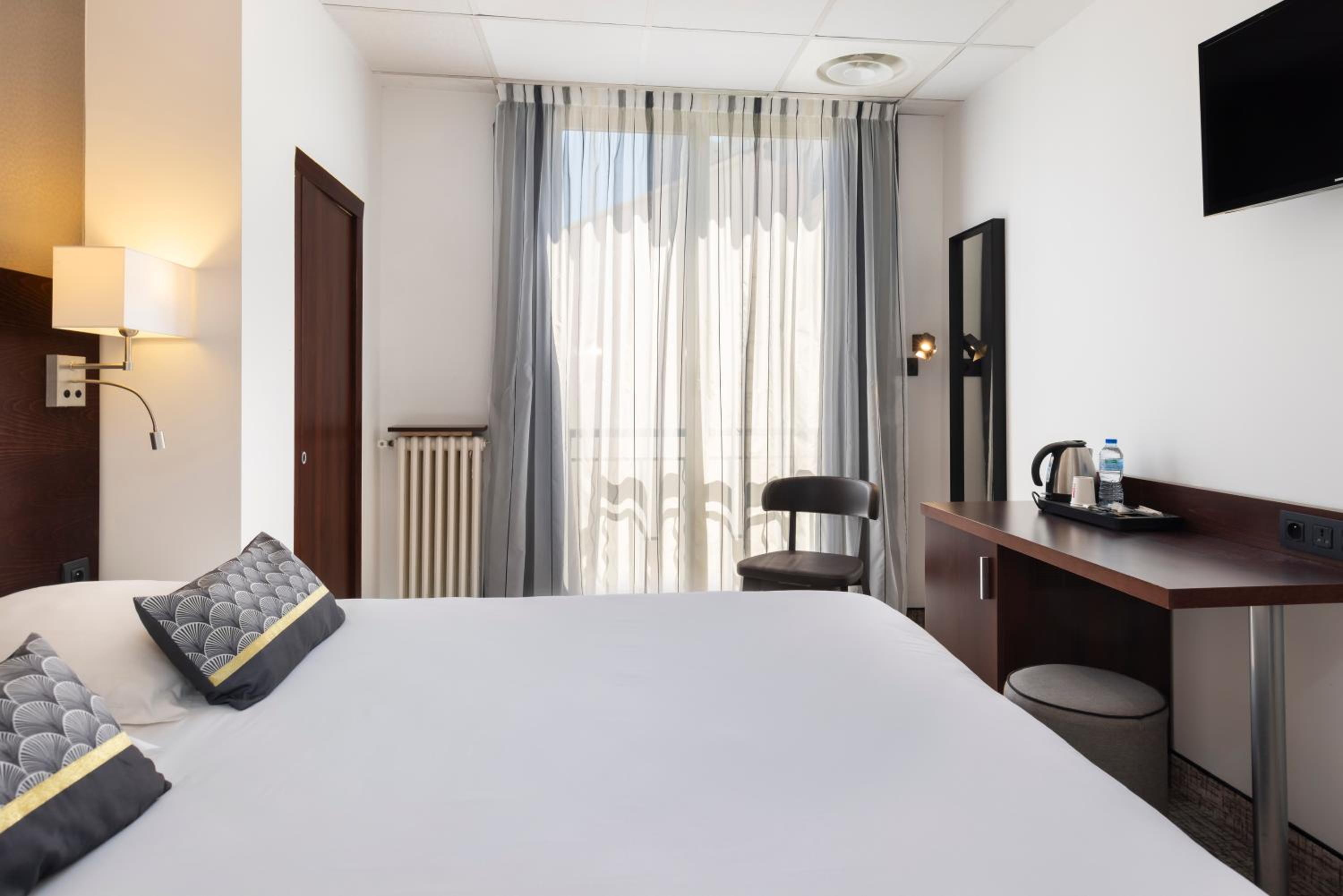Classic Double Room - Photo 6