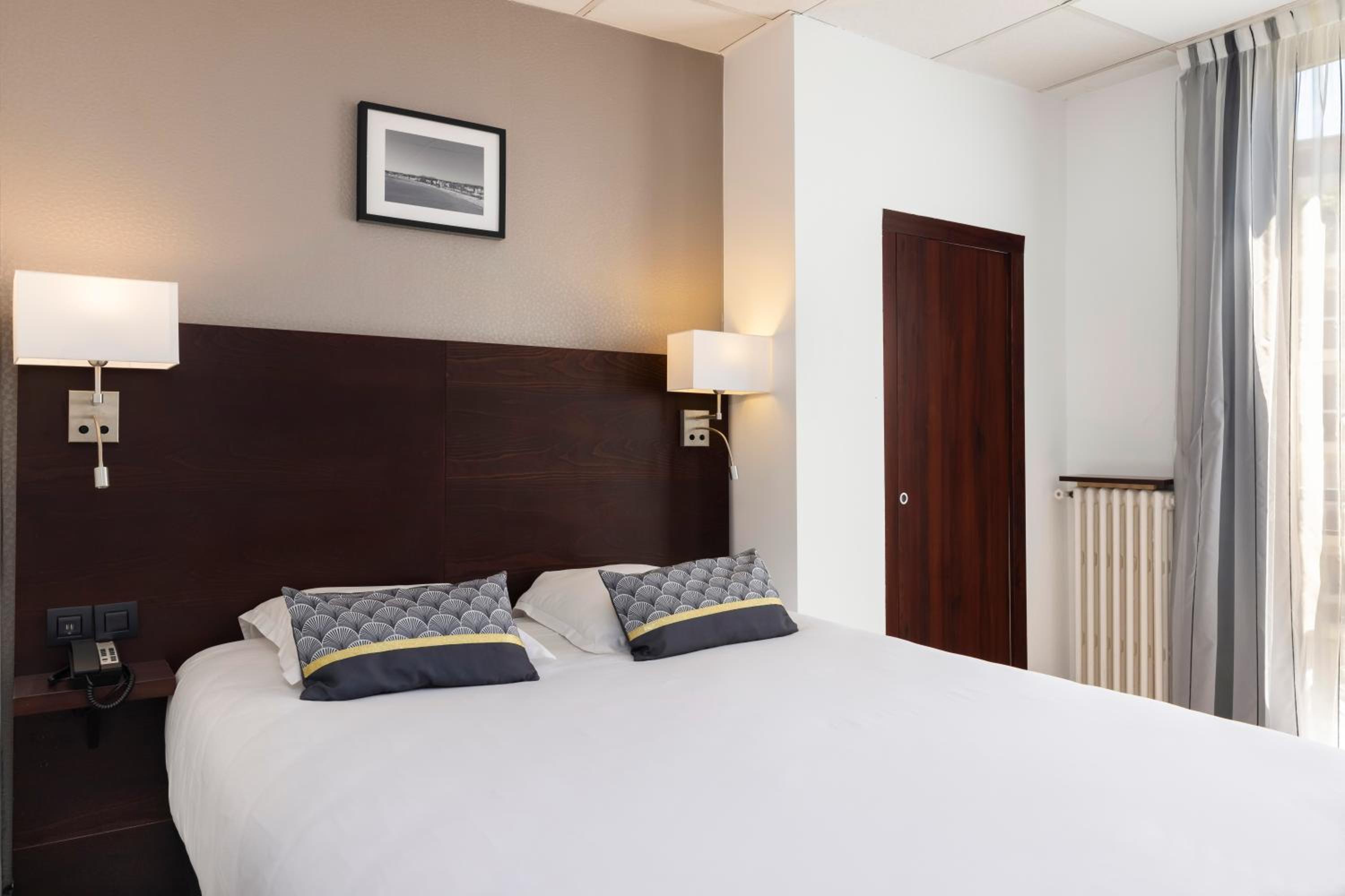 Classic Double Room - Photo 5