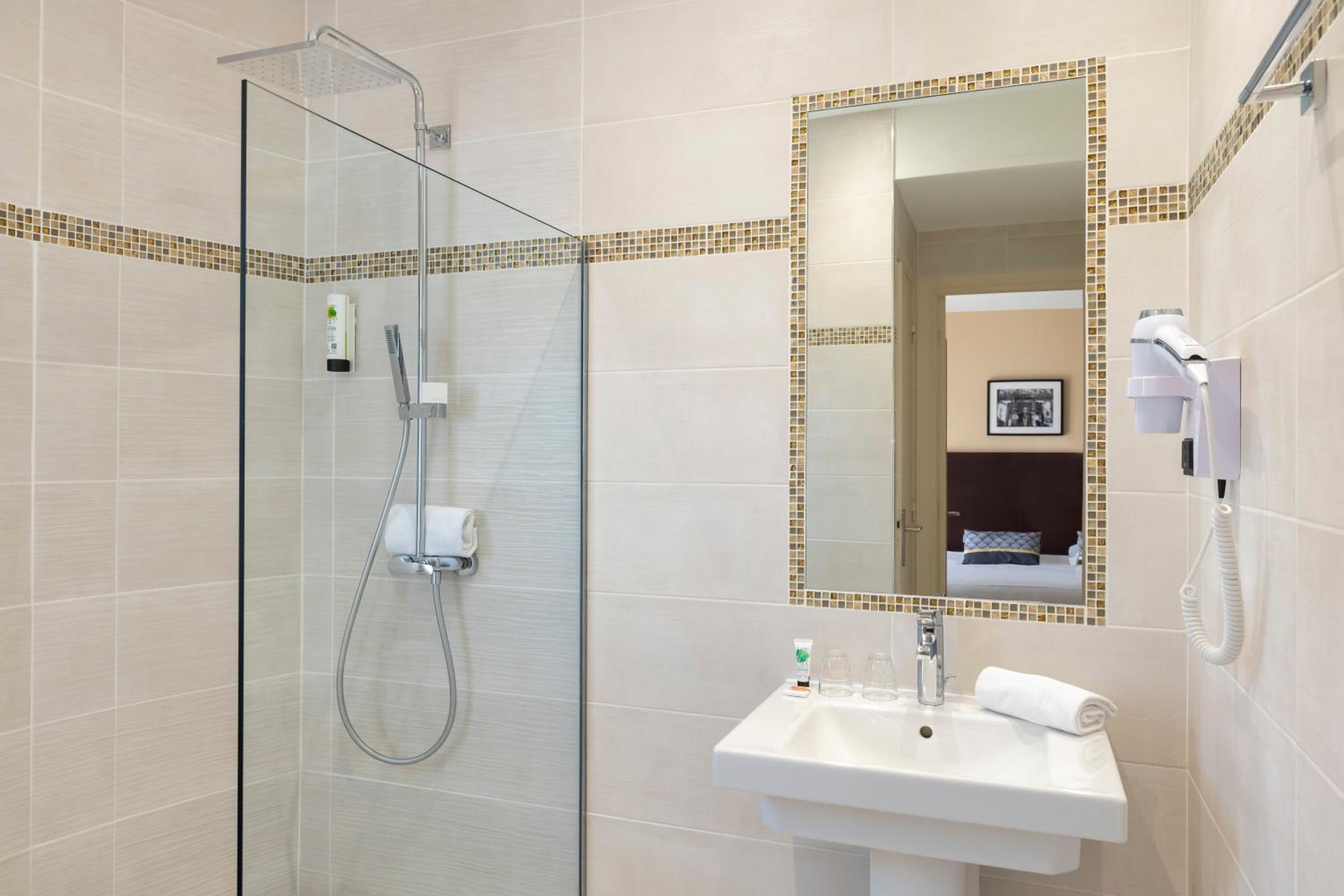 Triple Room - Photo 2