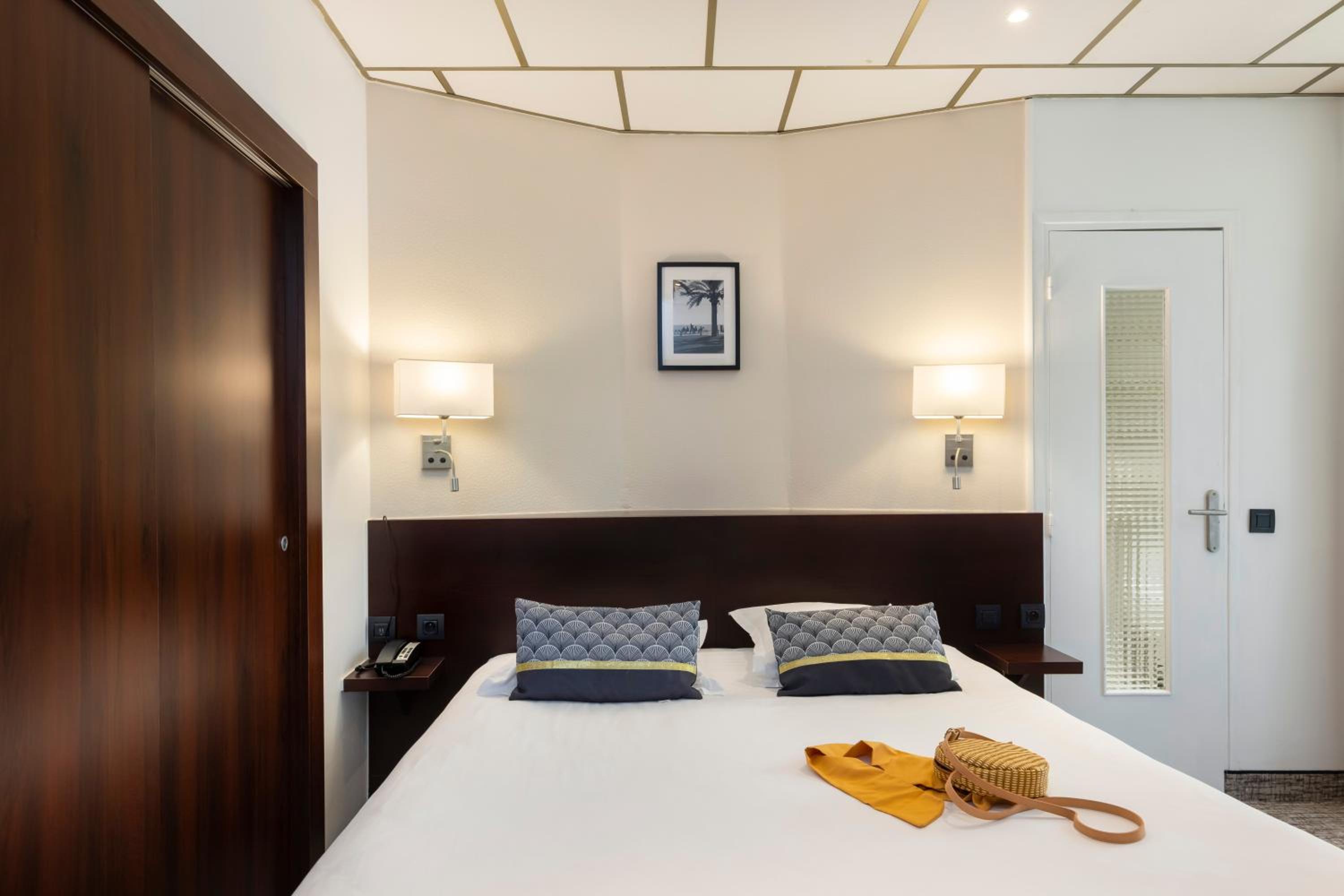 Superior Double Room - Photo 4