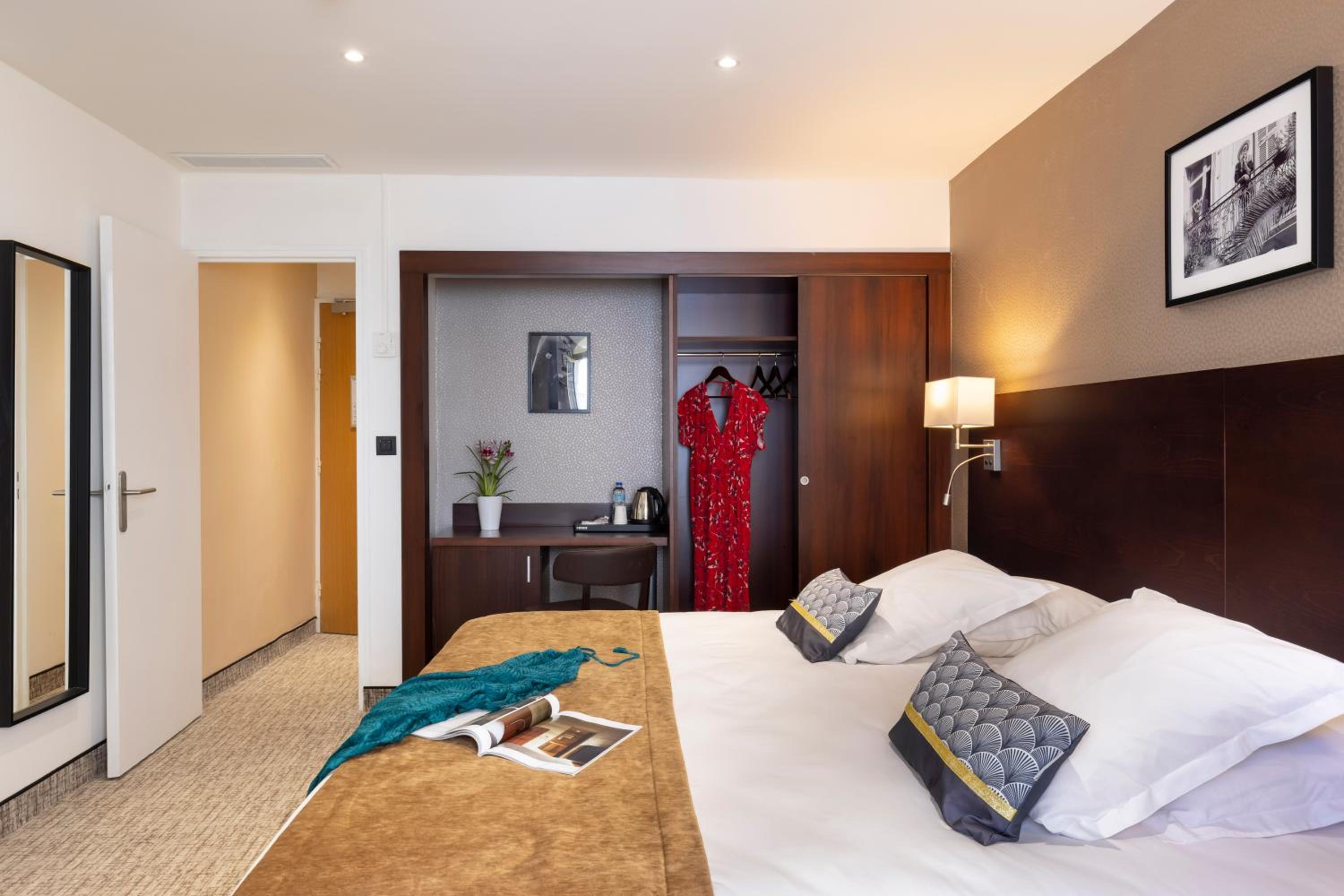Deluxe Double Room - Photo 6