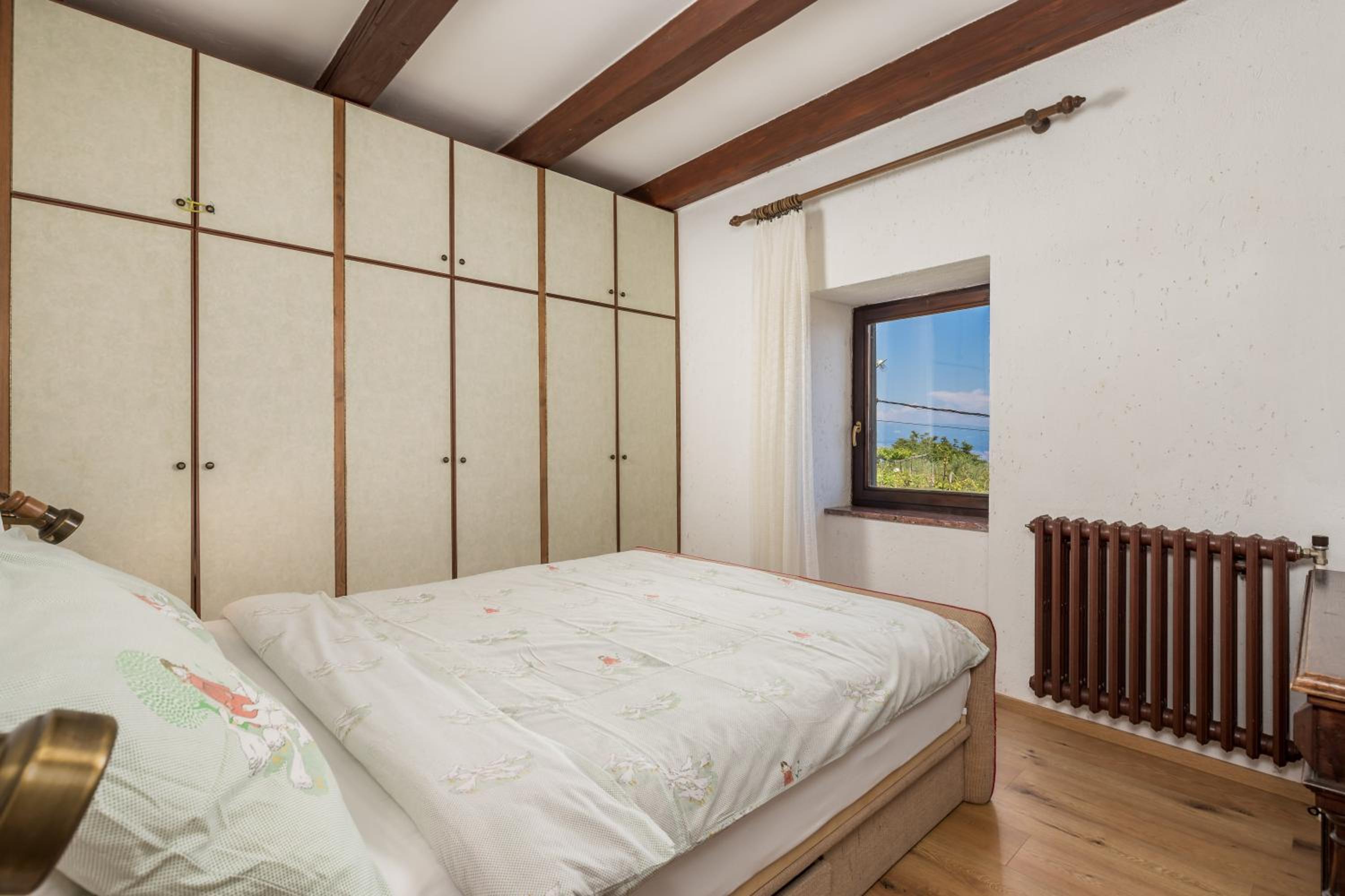 Three-Bedroom House photo 3