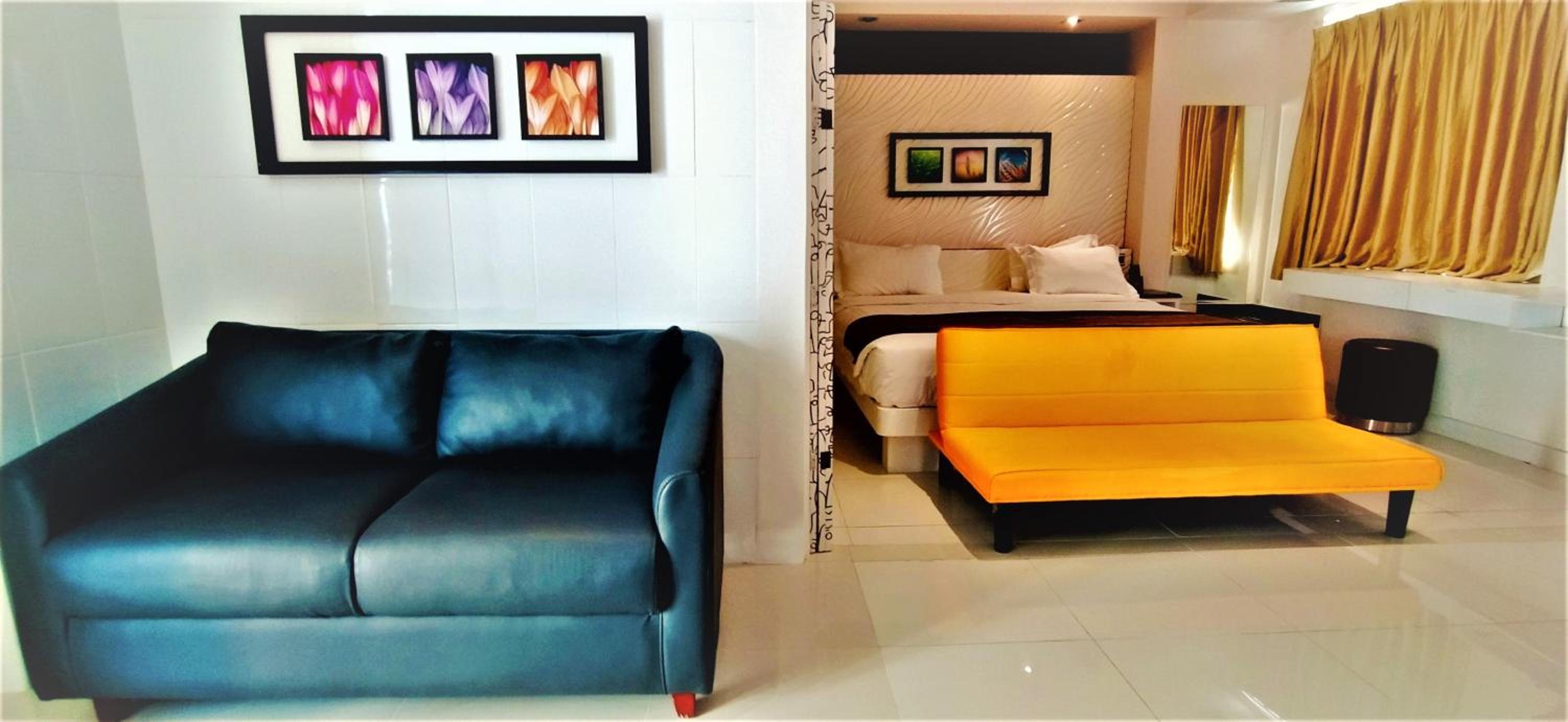 Premier Suite - Photo 2