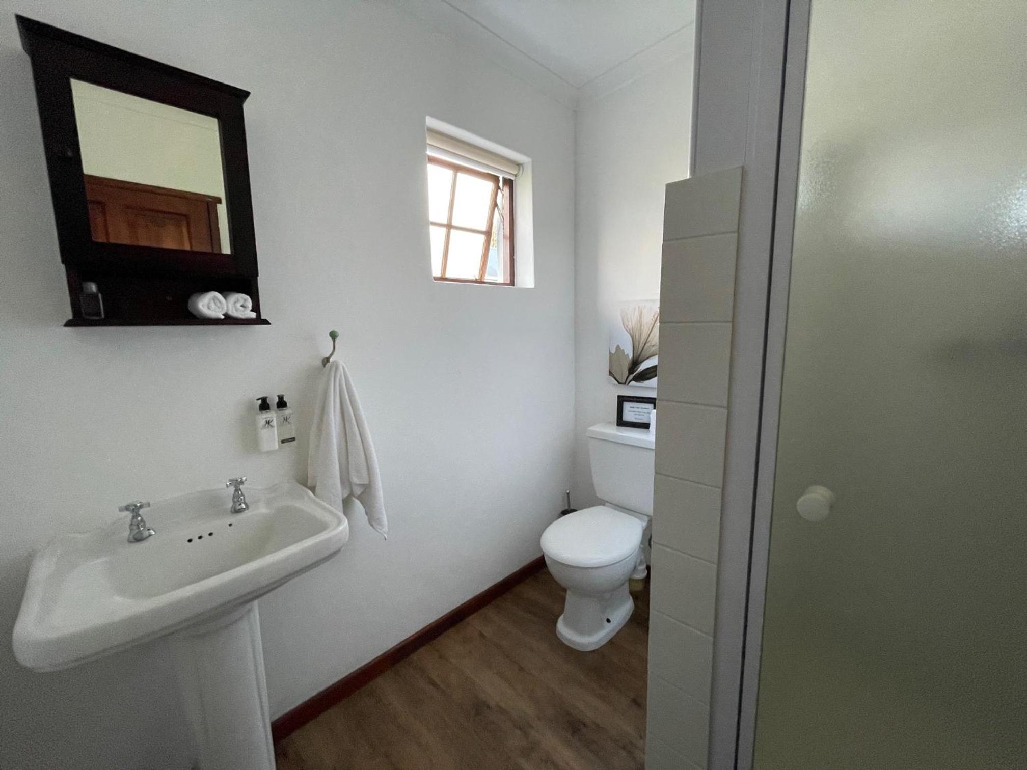 Three-Bedroom Cottage photo 2