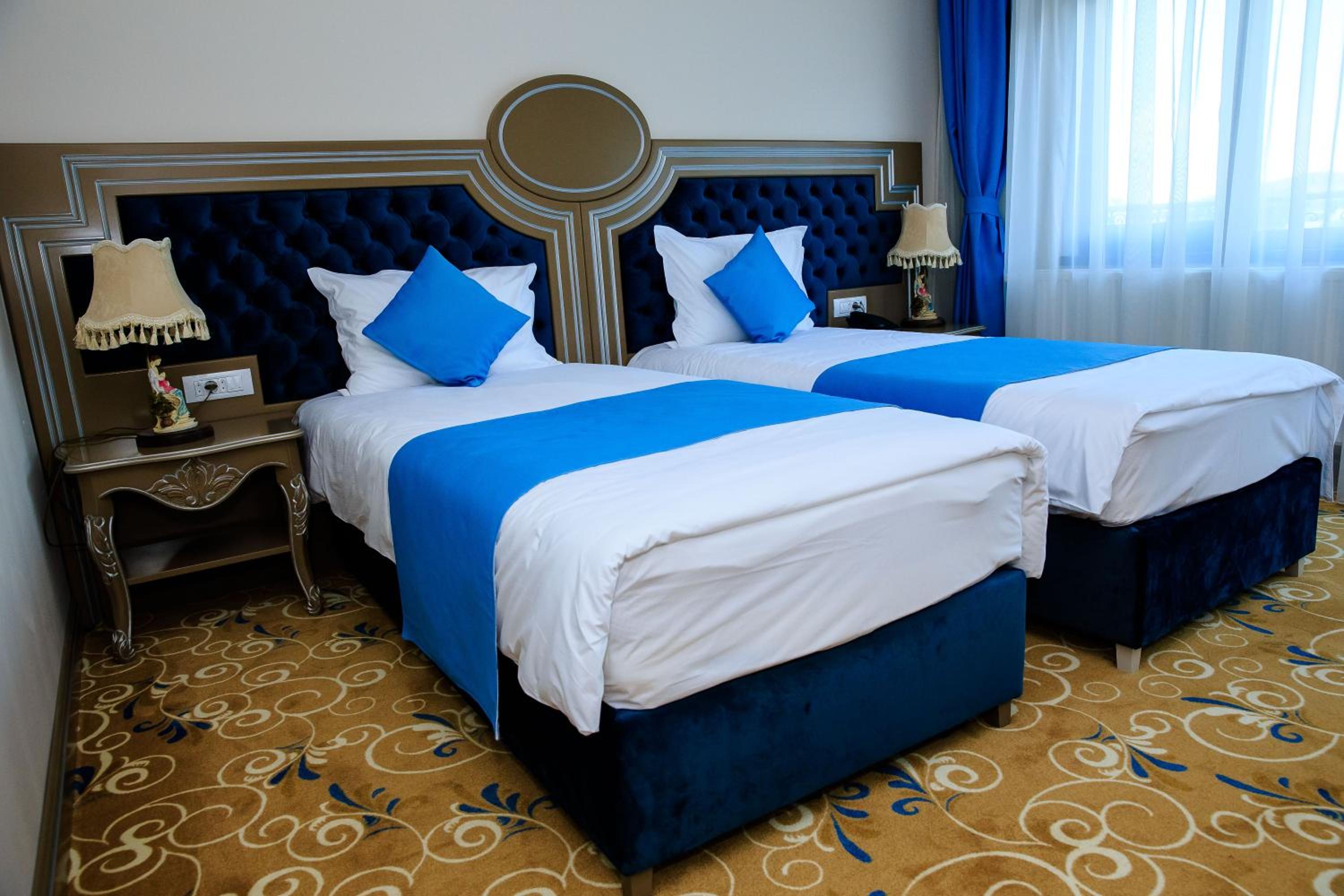 Twin Room - Photo 1