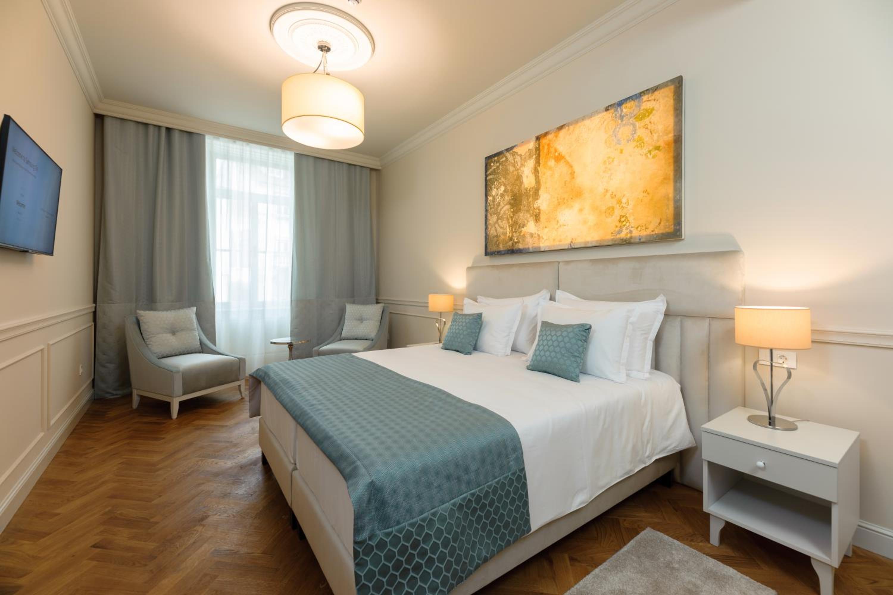 Superior Double or Twin Room - Photo 3