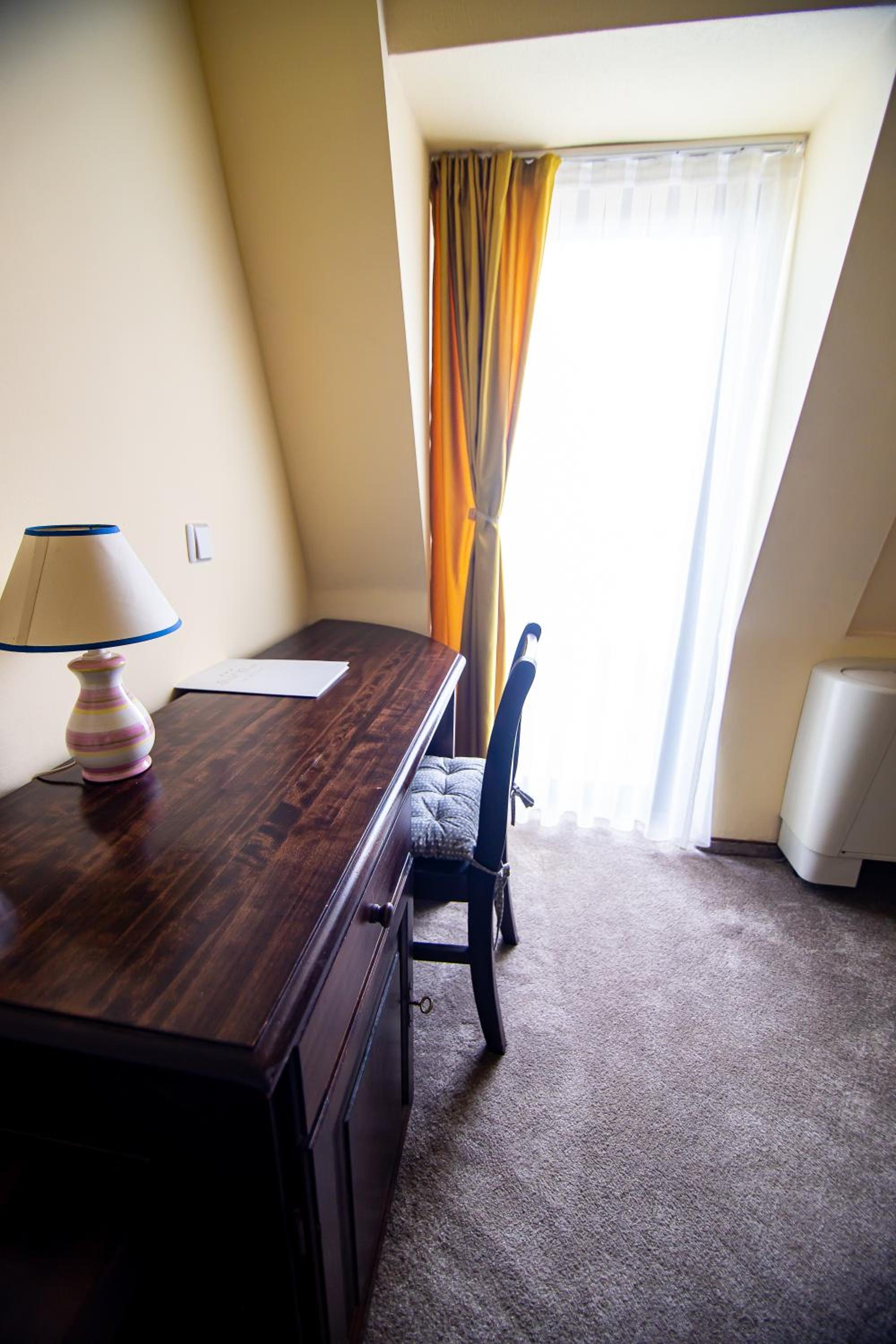 Twin Room - Photo 10