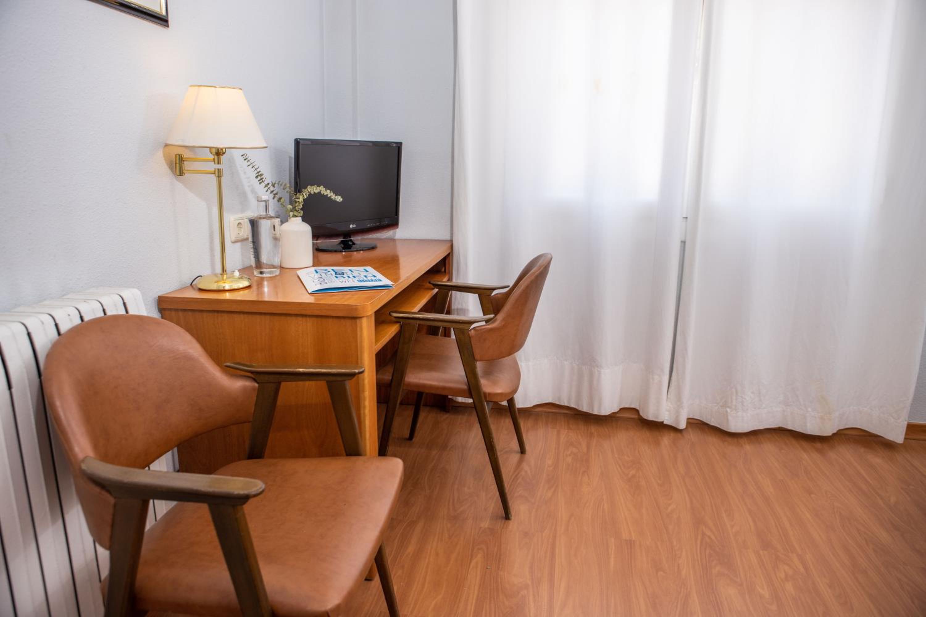 Standard Quadruple Room ( 4 people) photo 2