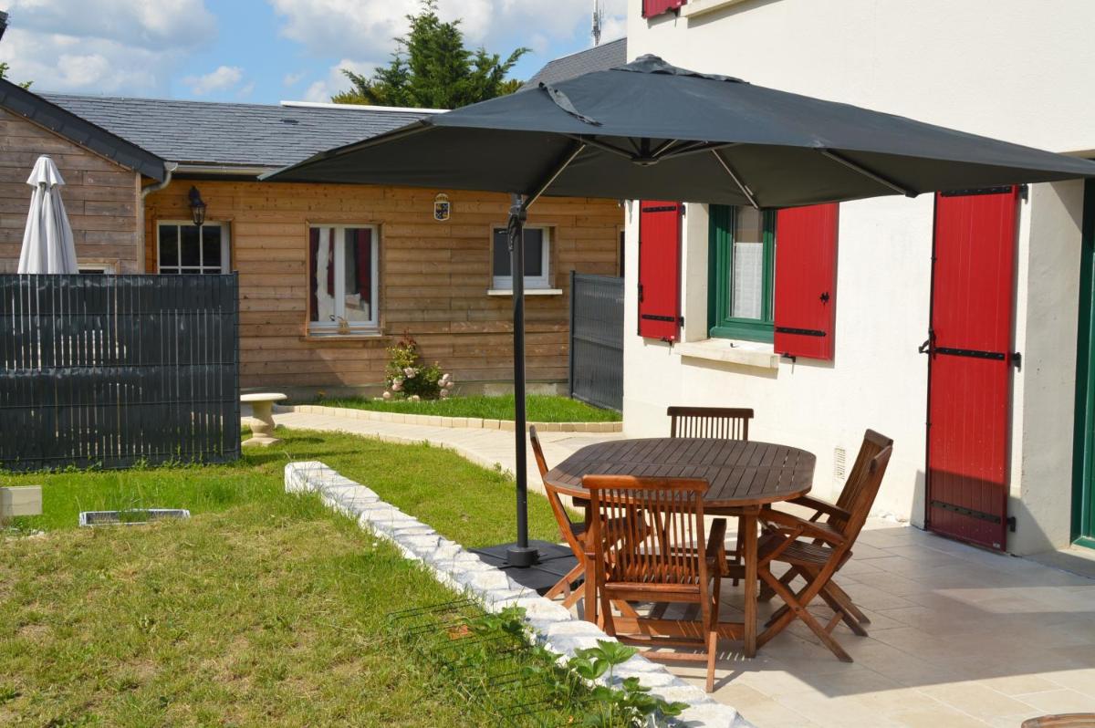 Deluxe Triple Room - Photo 18