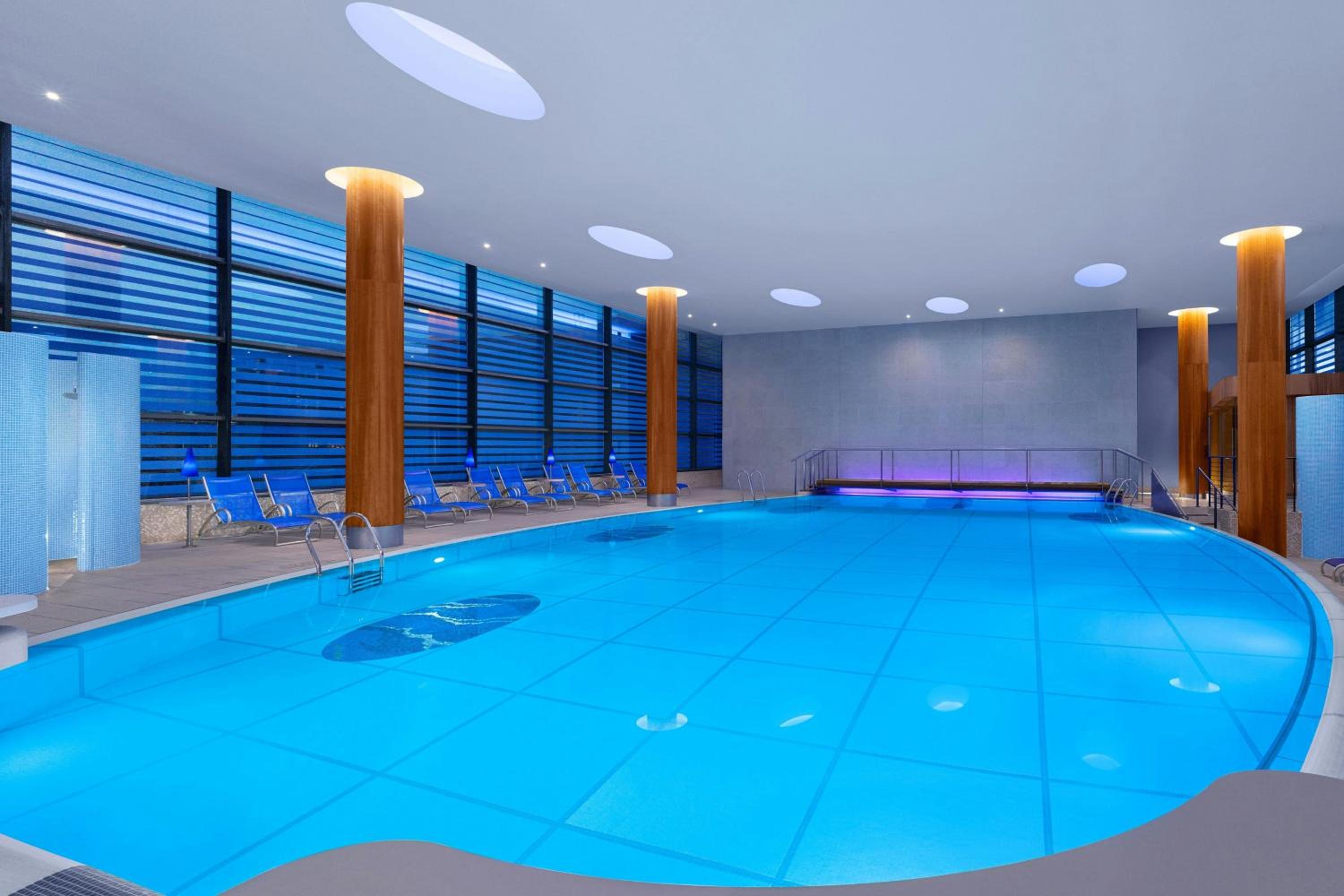 Executive Club Twin Room - Club Lounge Access thumbnail 5