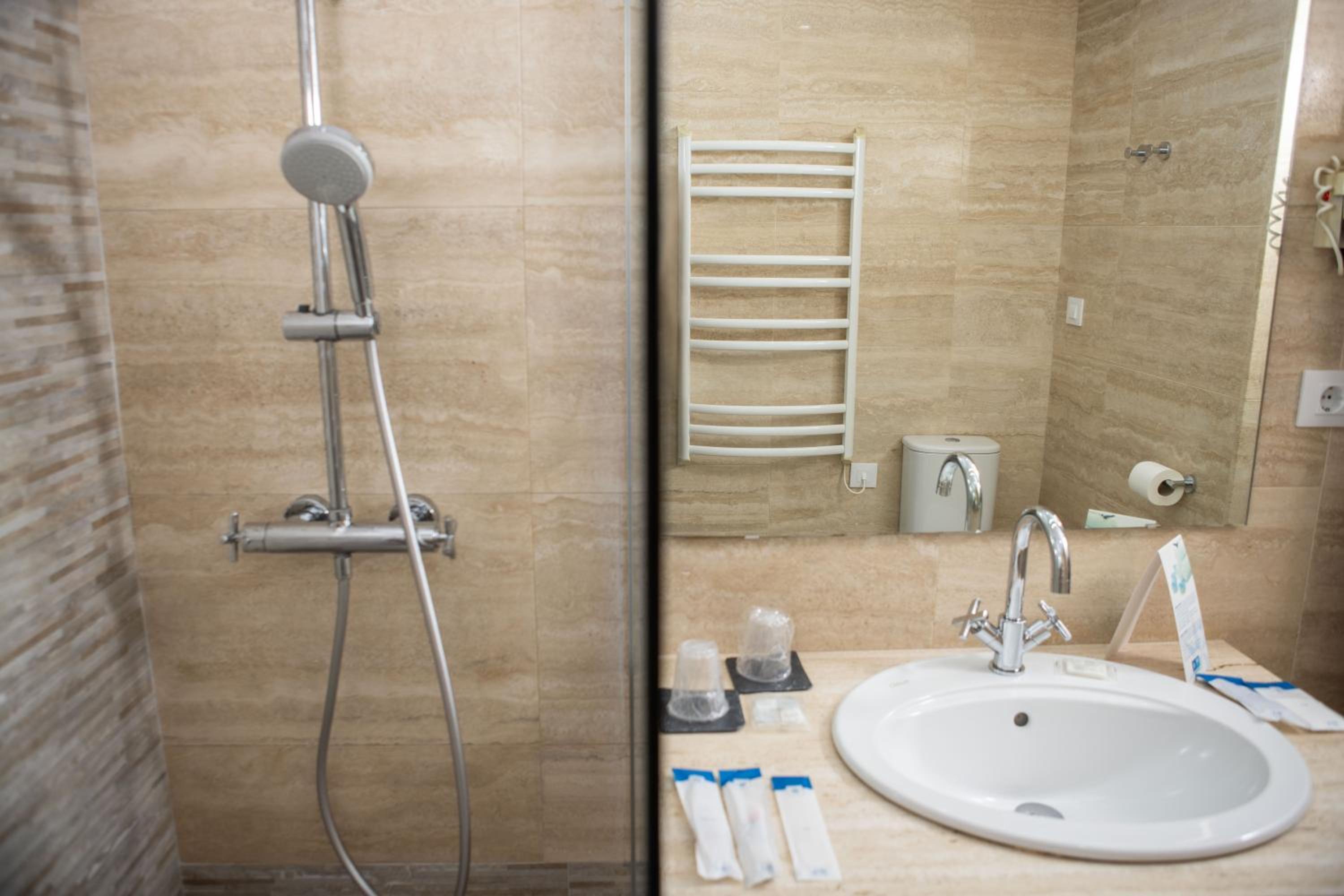 Habitación Triple Superior (3 personas) Habitación Triple Superior (3 personas)