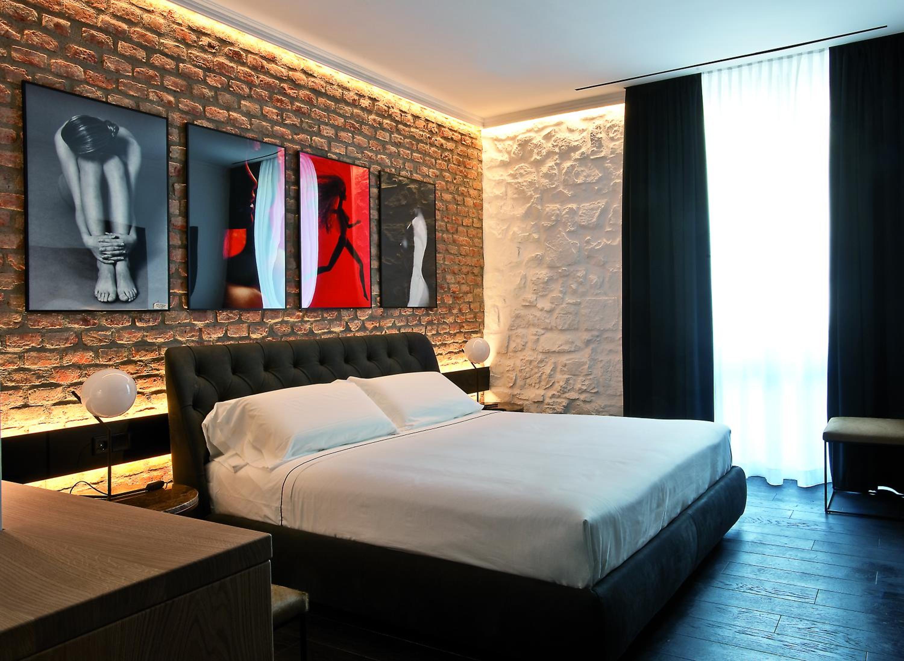 Suite - Photo 9