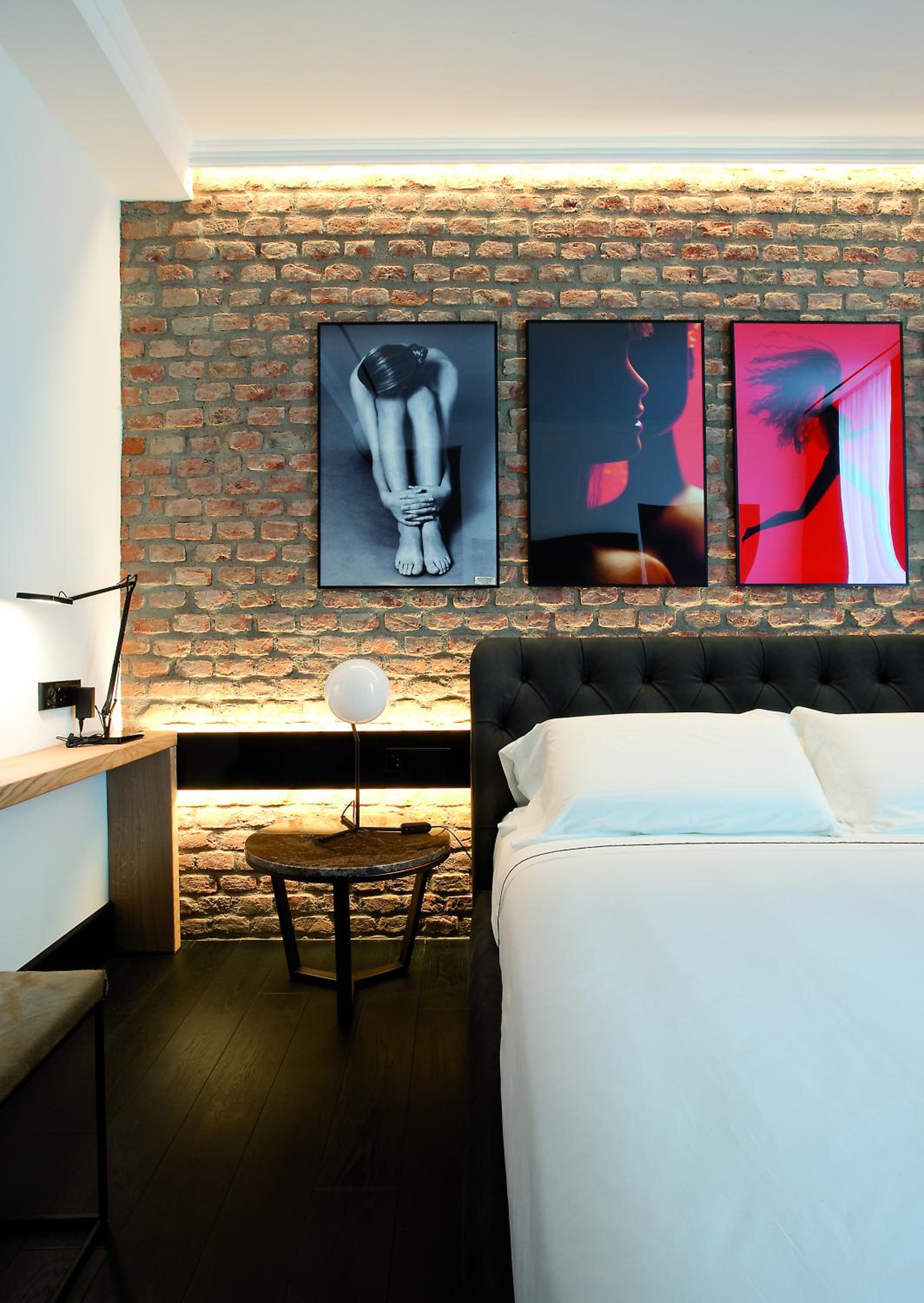 Suite - Photo 11