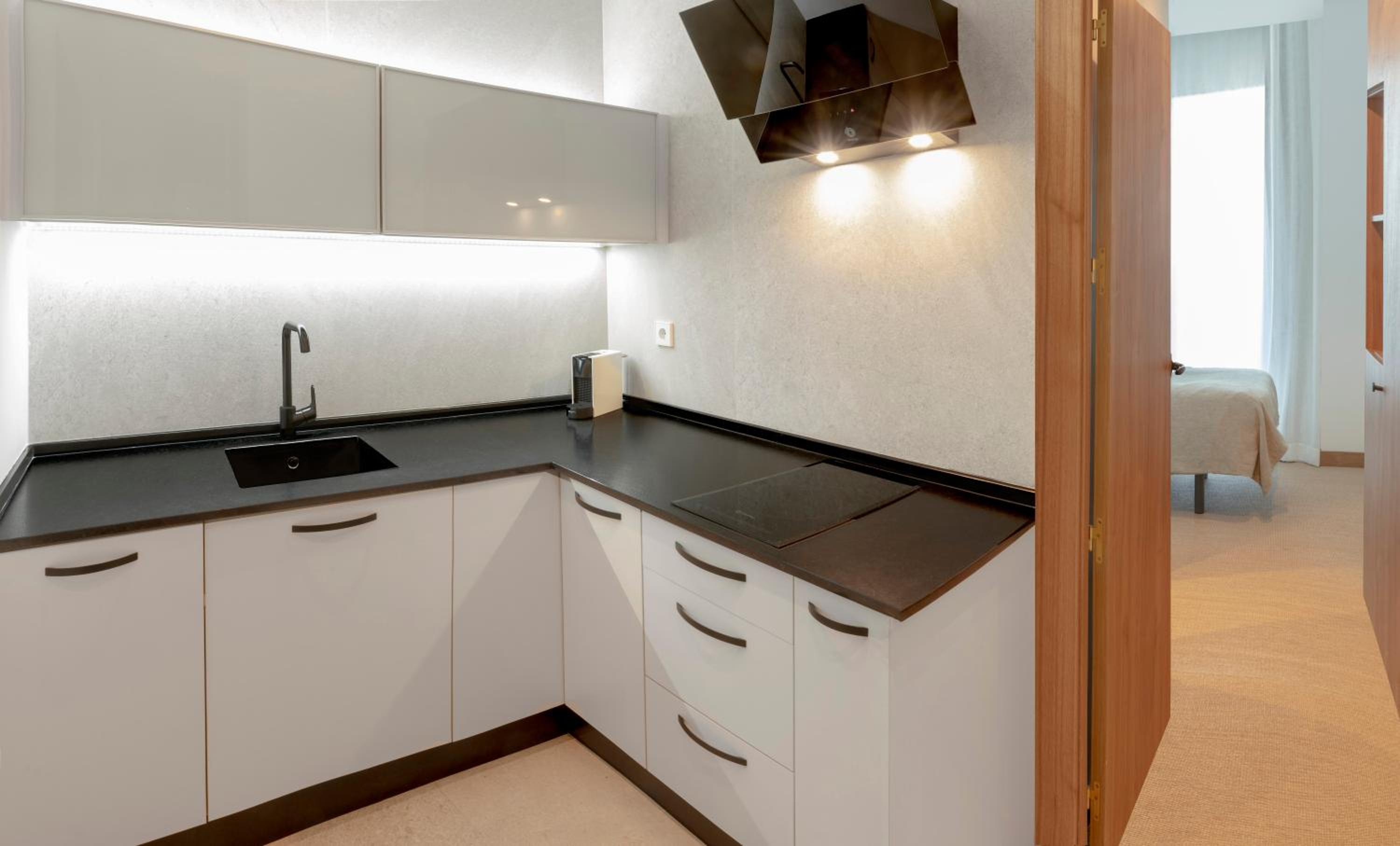 Junior Suite with Terrace thumbnail 6