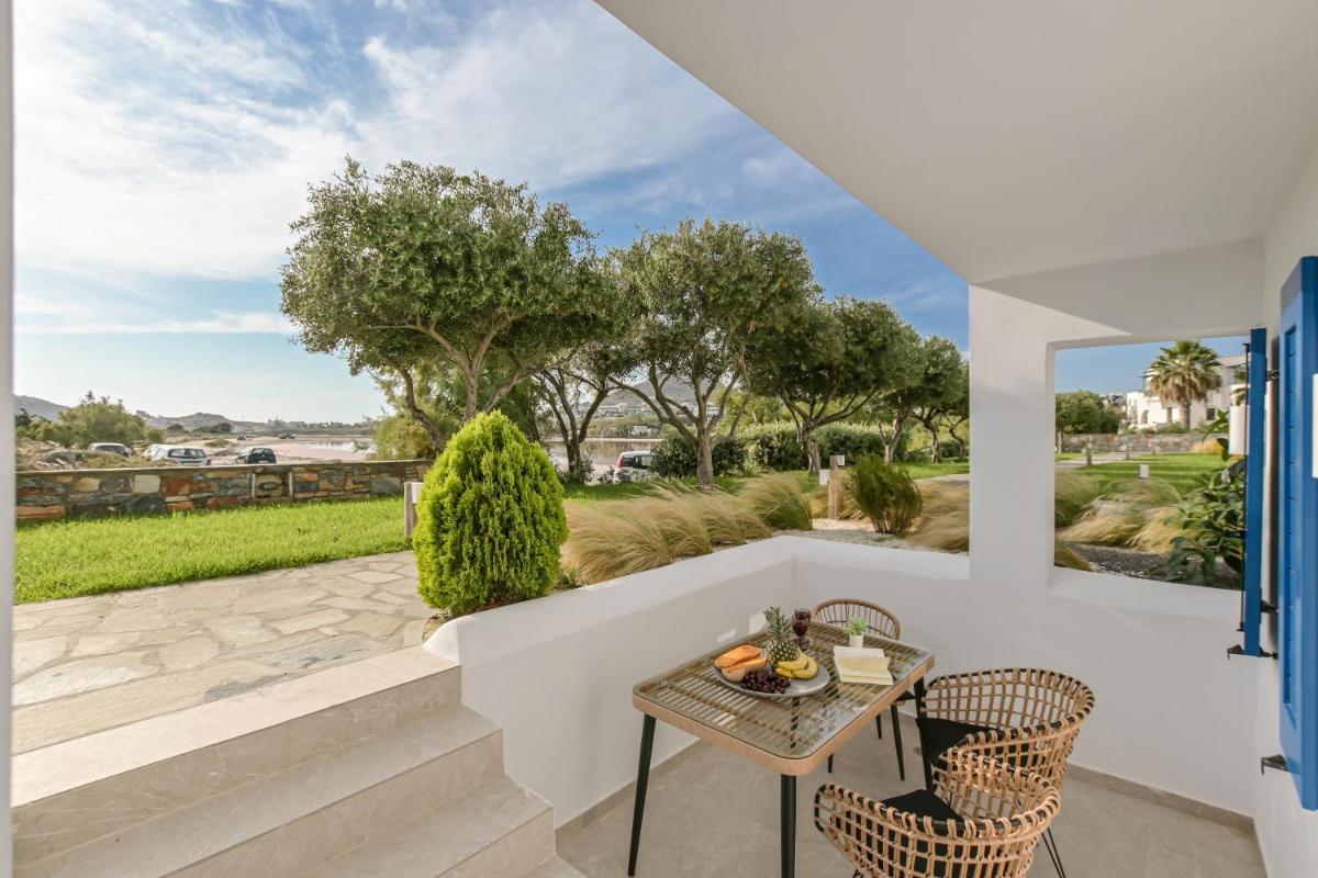 Apartment with Terrace photo 3