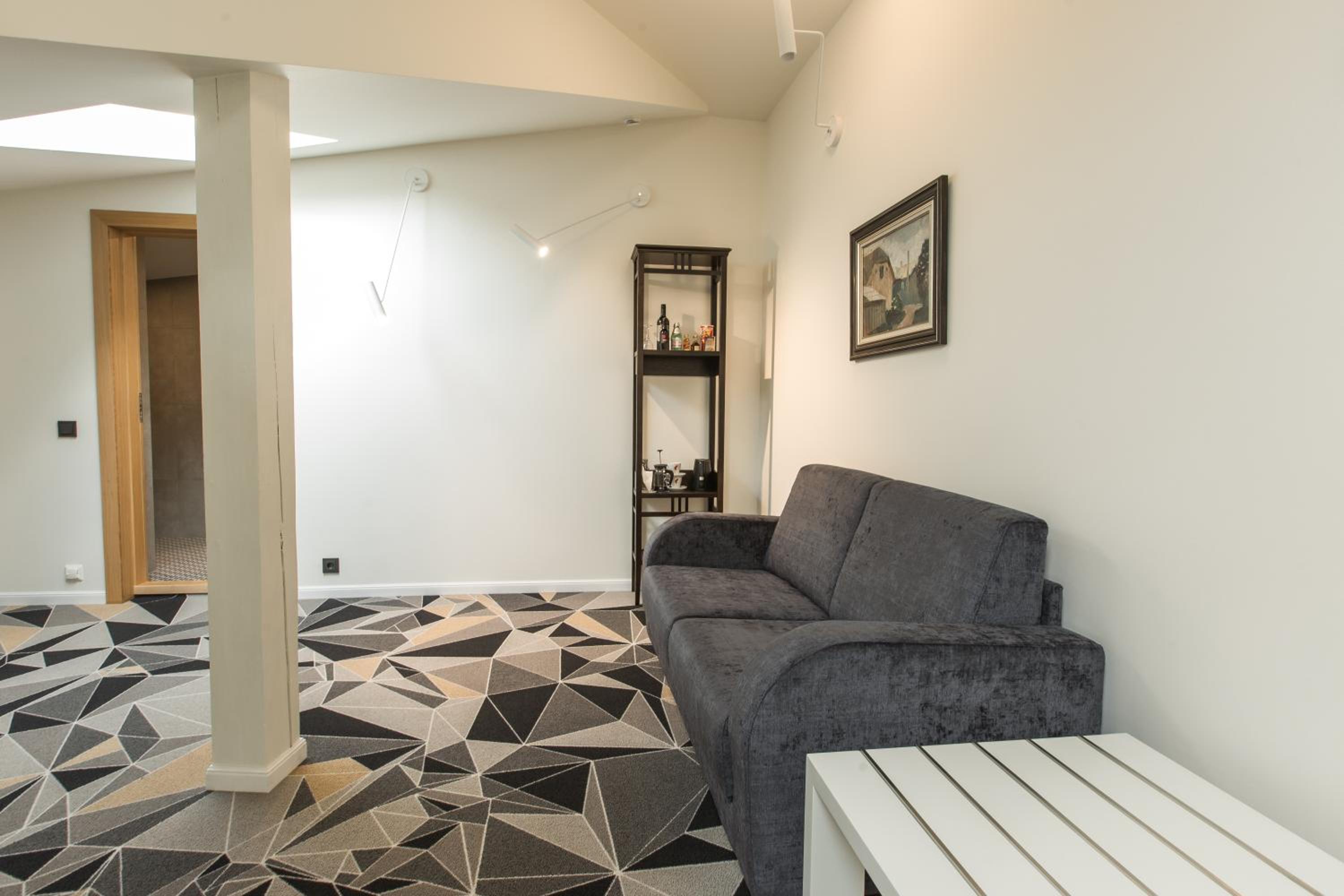 Loft - Photo 7