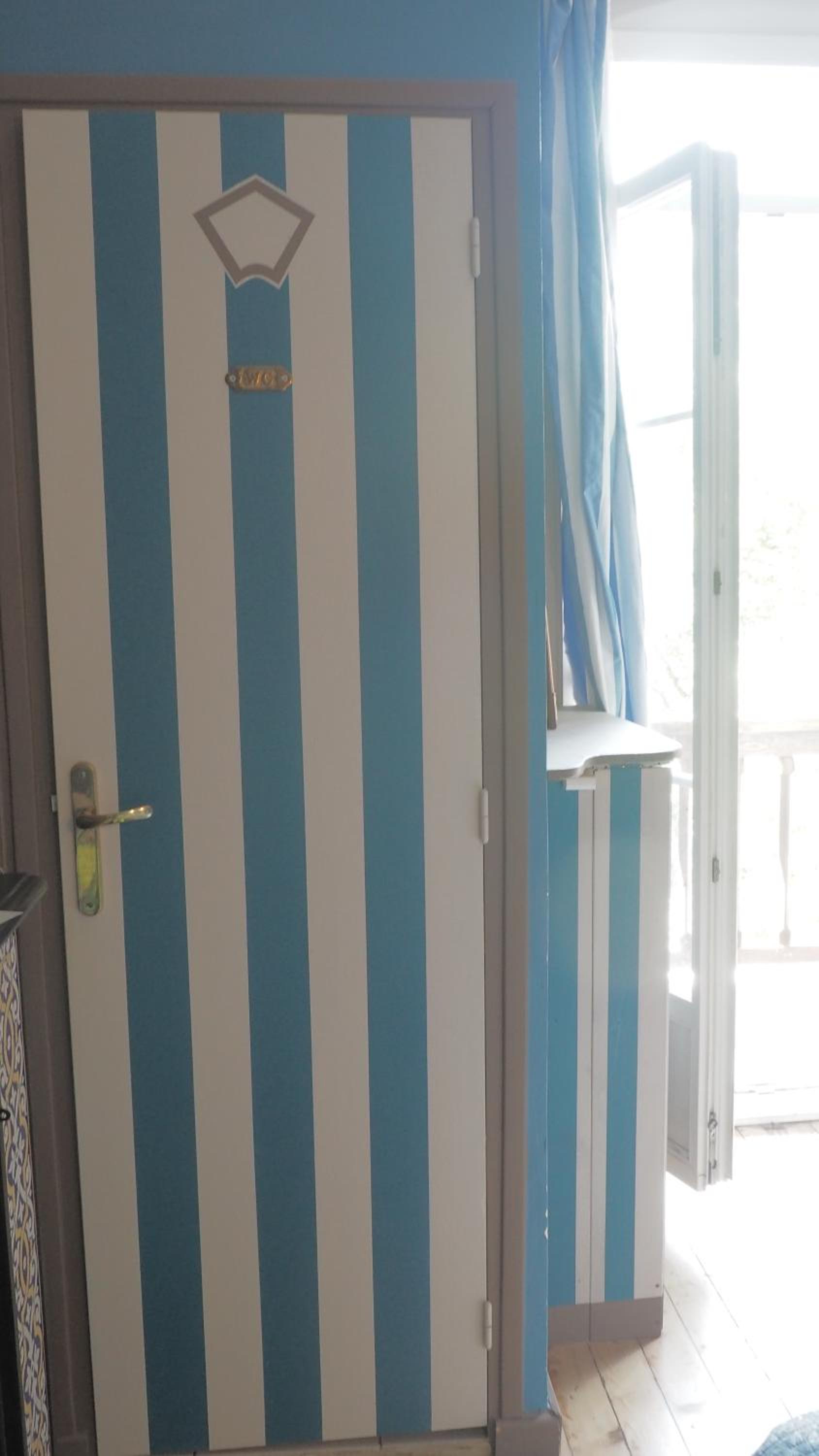 Double Room with Private Bathroom - Photo 4