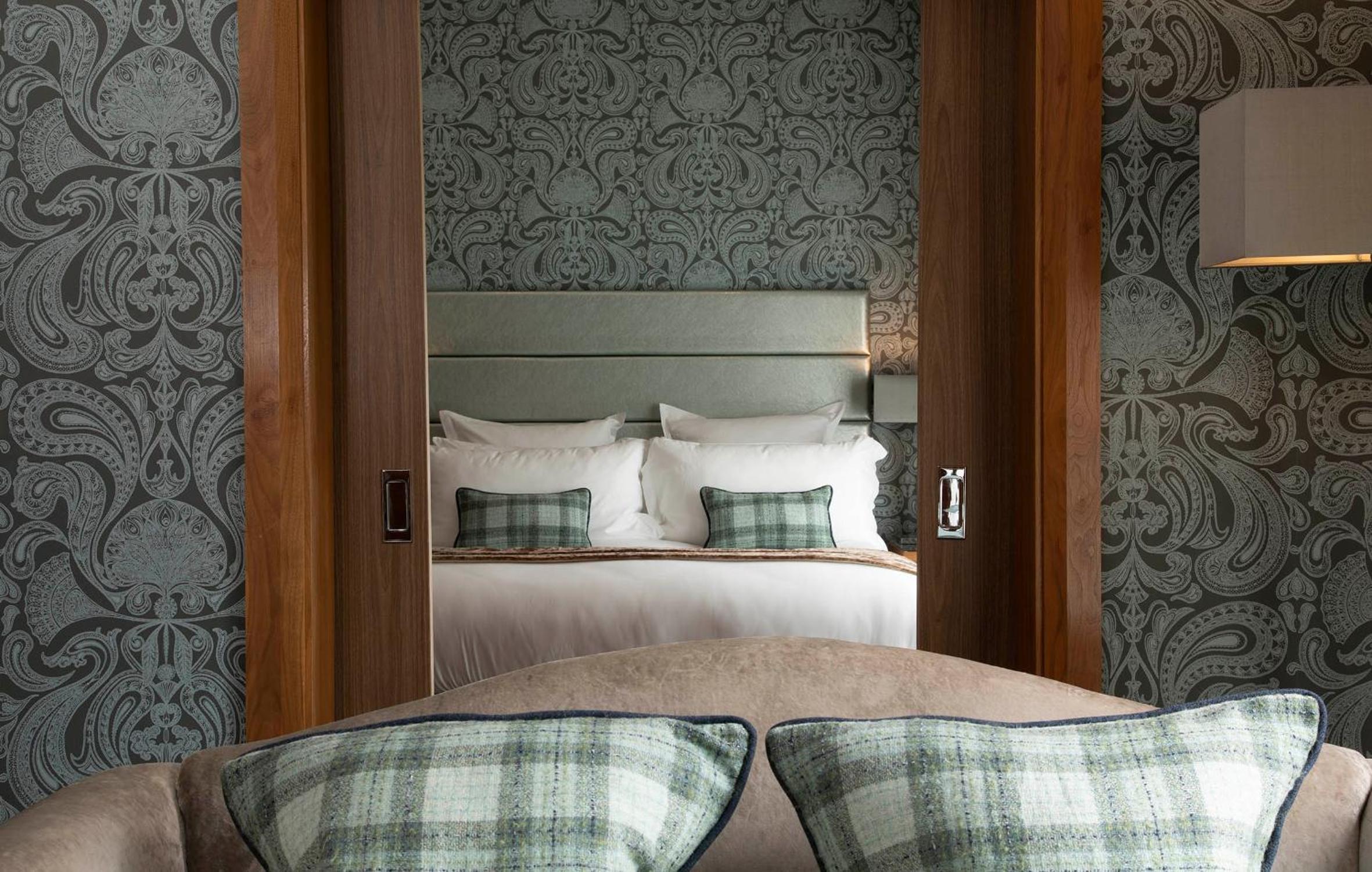 Lochside Lodge photo 2