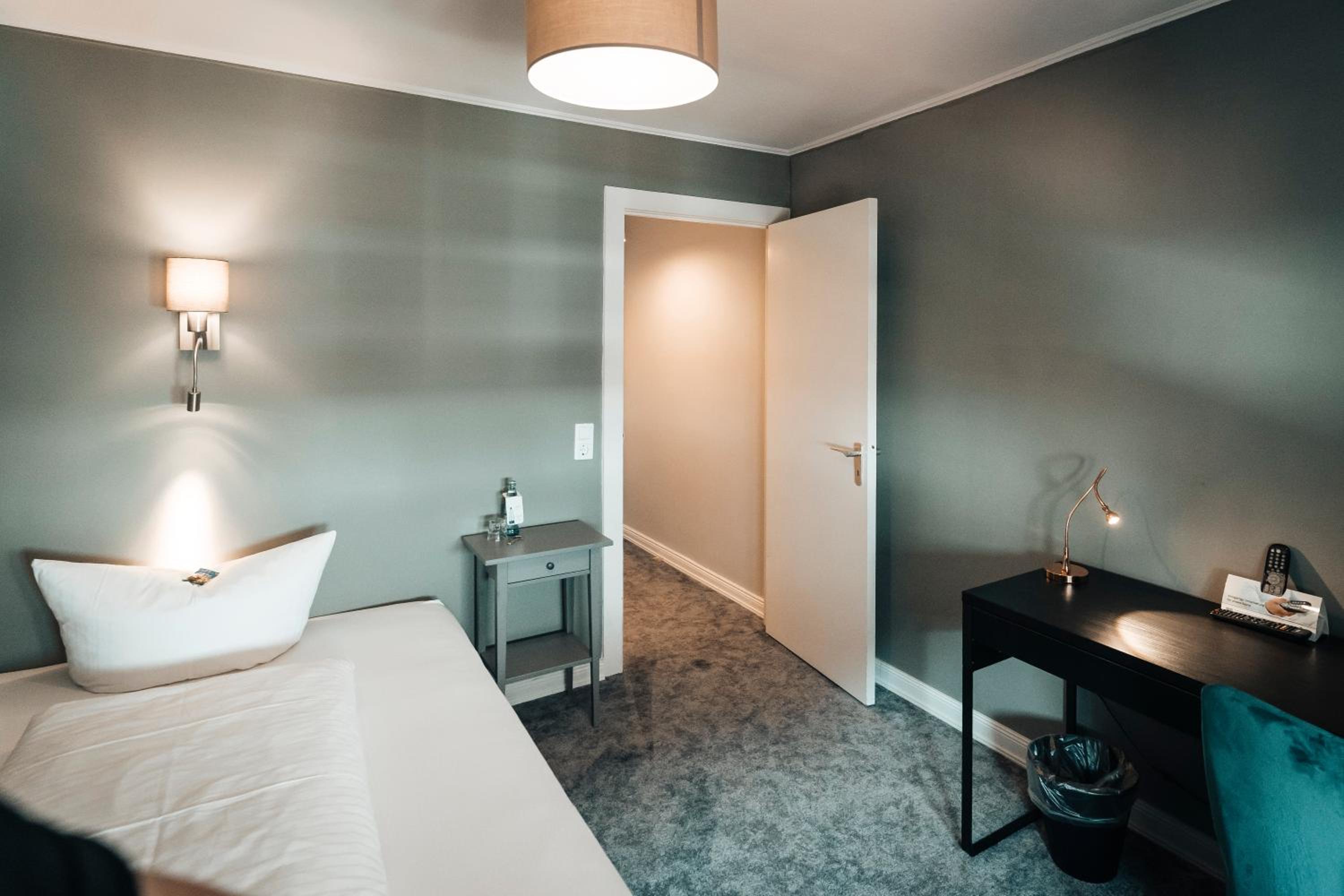 Standard Single Room photo 2