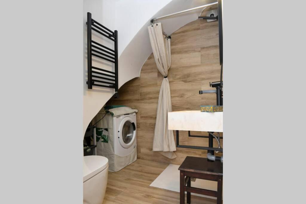 Two-Bedroom House photo 3