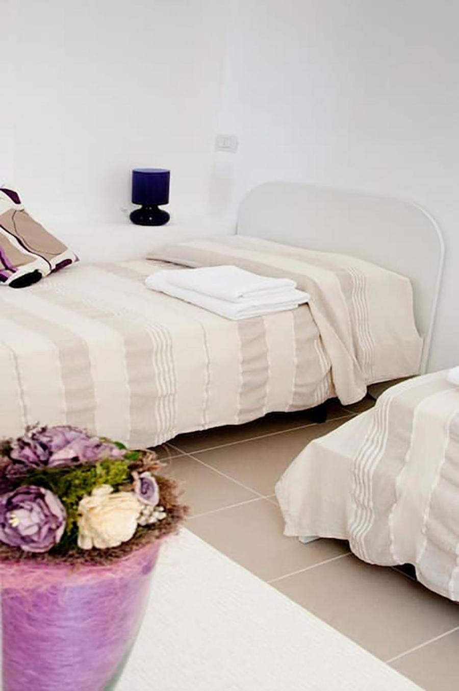 Two-Bedroom Apartment with Twin Beds