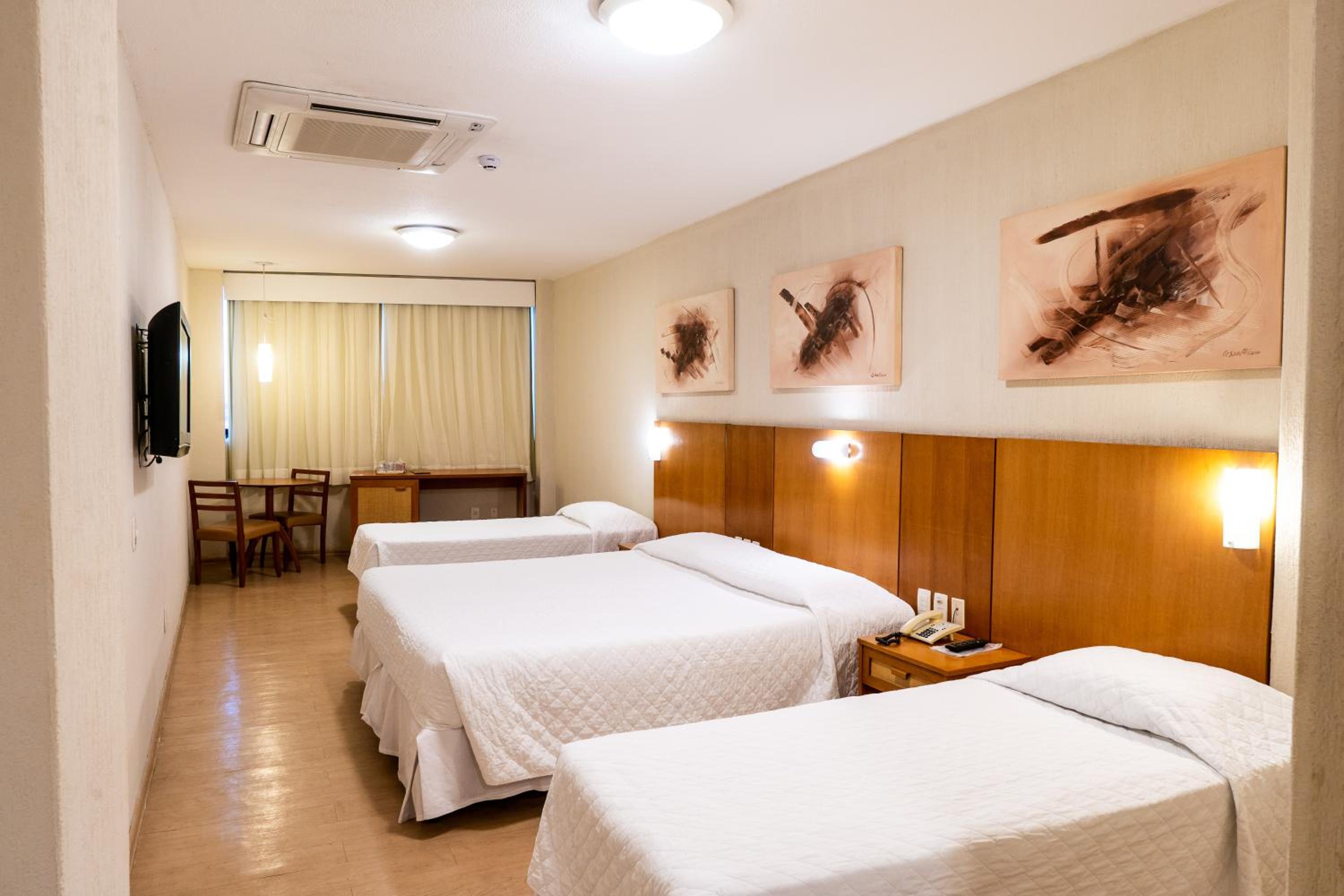 Standard Quadruple Room - Photo 1